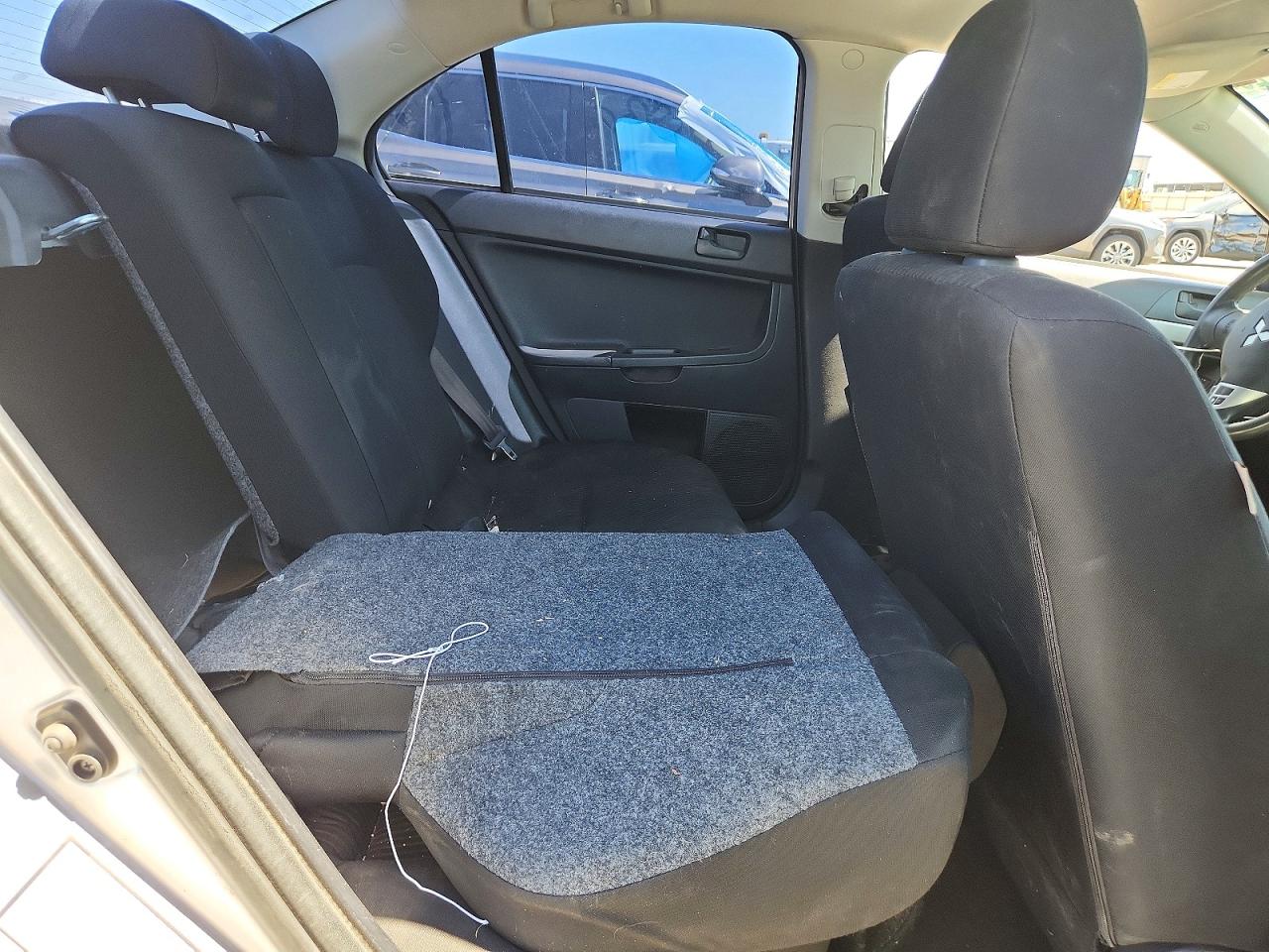 2014 Mitsubishi Lancer Es/es Sport Silver vin: JA32U2FU1EU012269