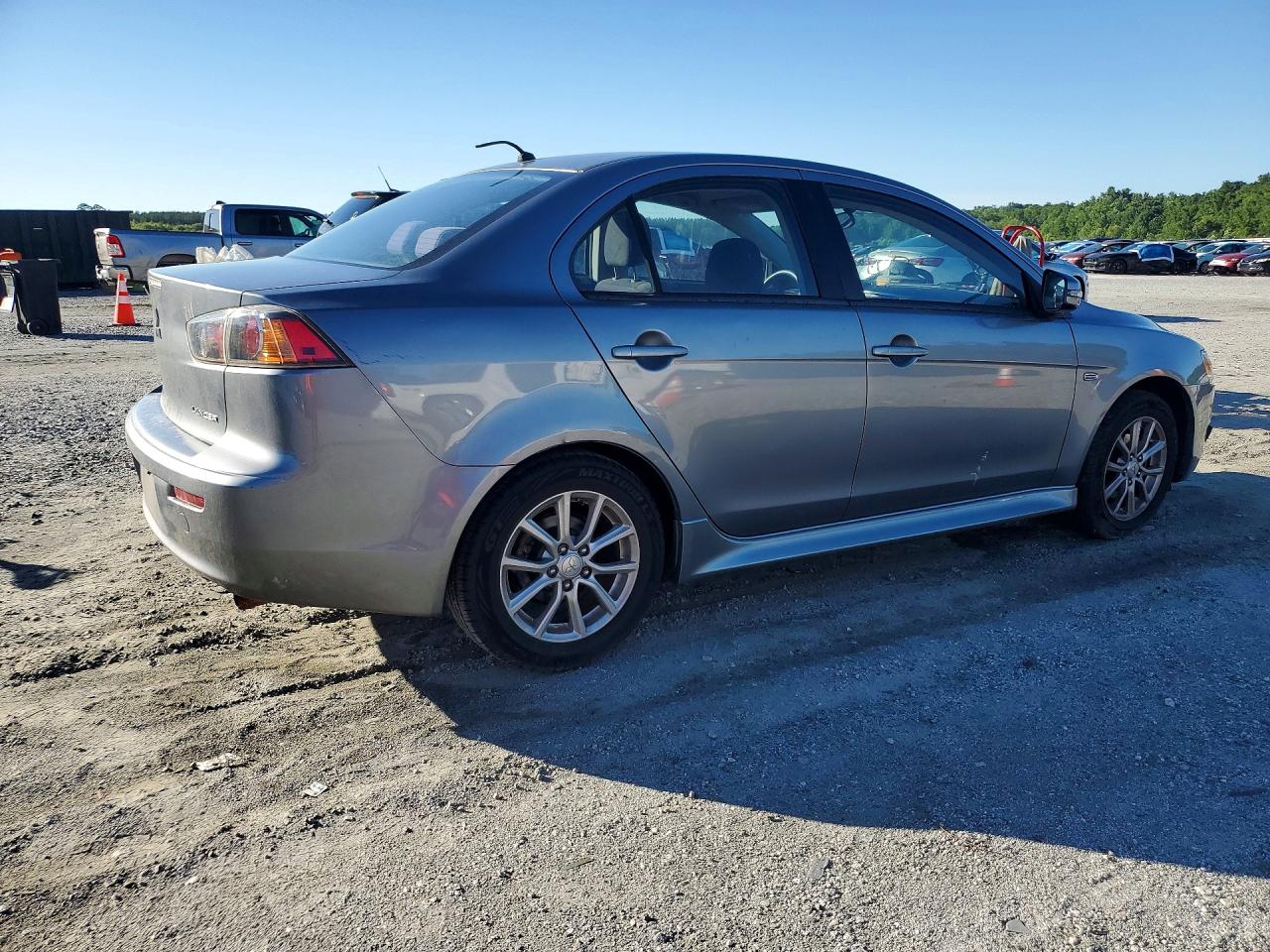 2015 Mitsubishi Lancer Es Silver vin: JA32U2FU2FU010113