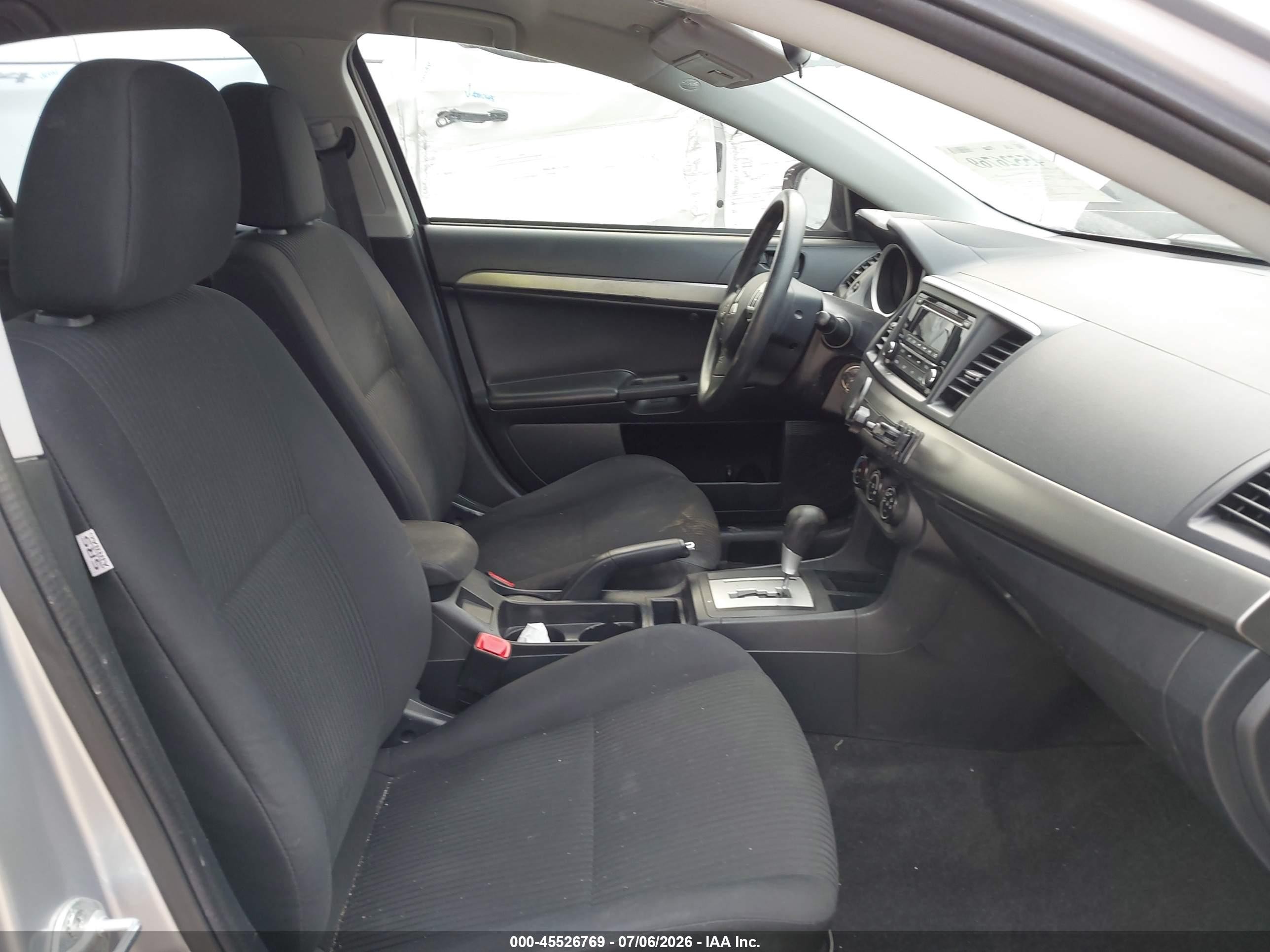2015 Mitsubishi Lancer Es Серебряный vin: JA32U2FU2FU014503