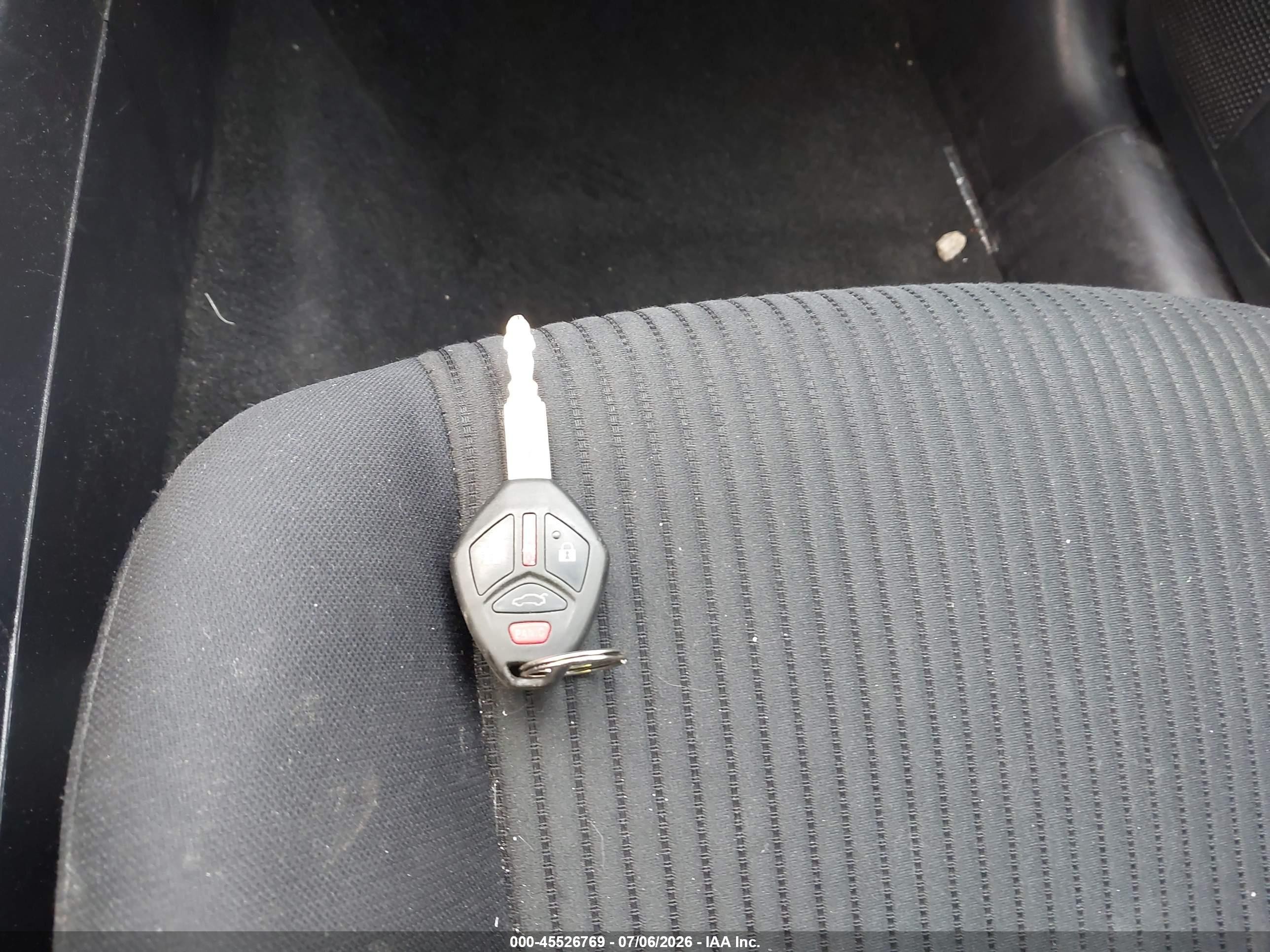 2015 Mitsubishi Lancer Es Серебряный vin: JA32U2FU2FU014503