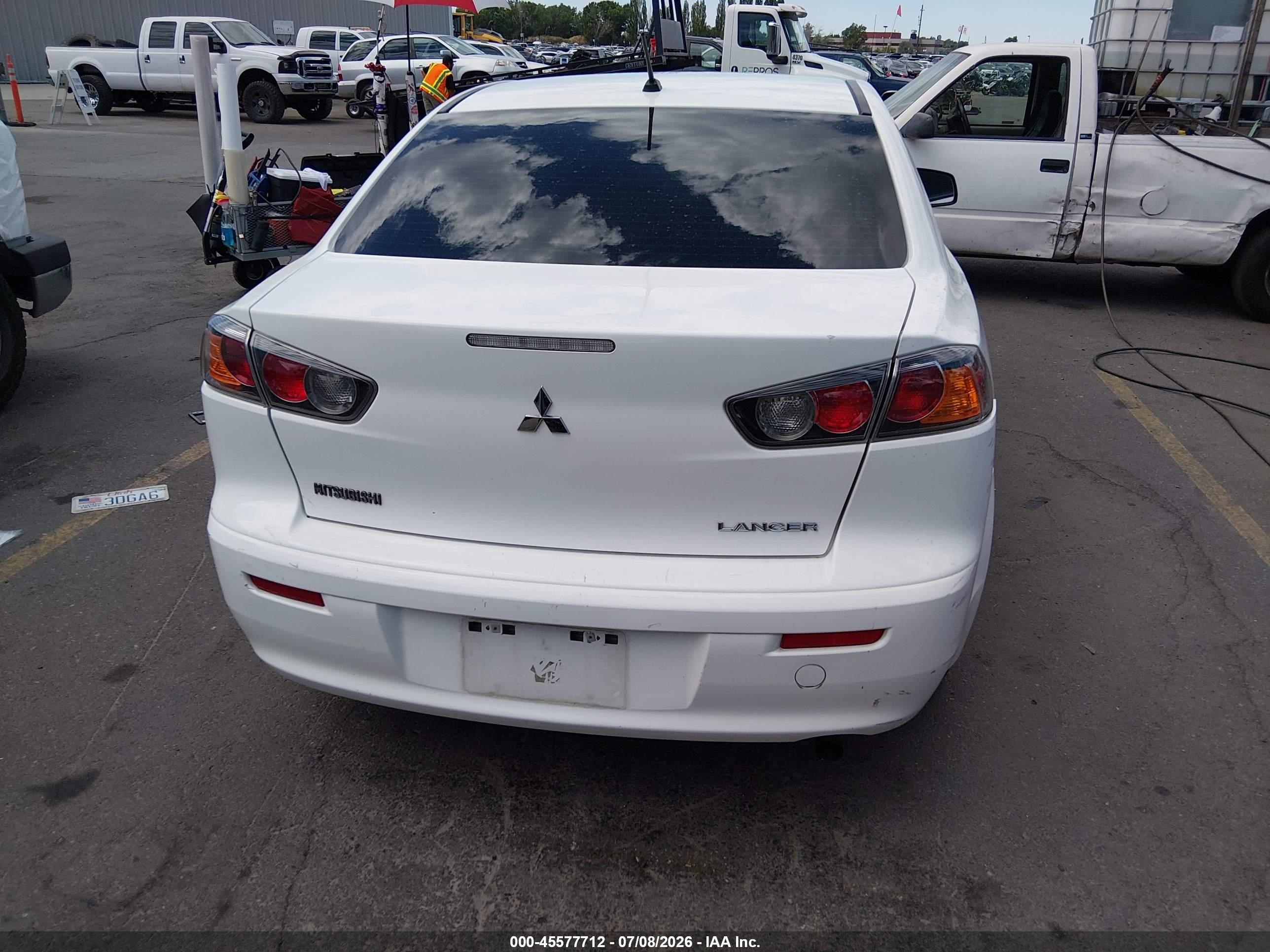 2014 Mitsubishi Lancer Es White vin: JA32U2FU3EU020051