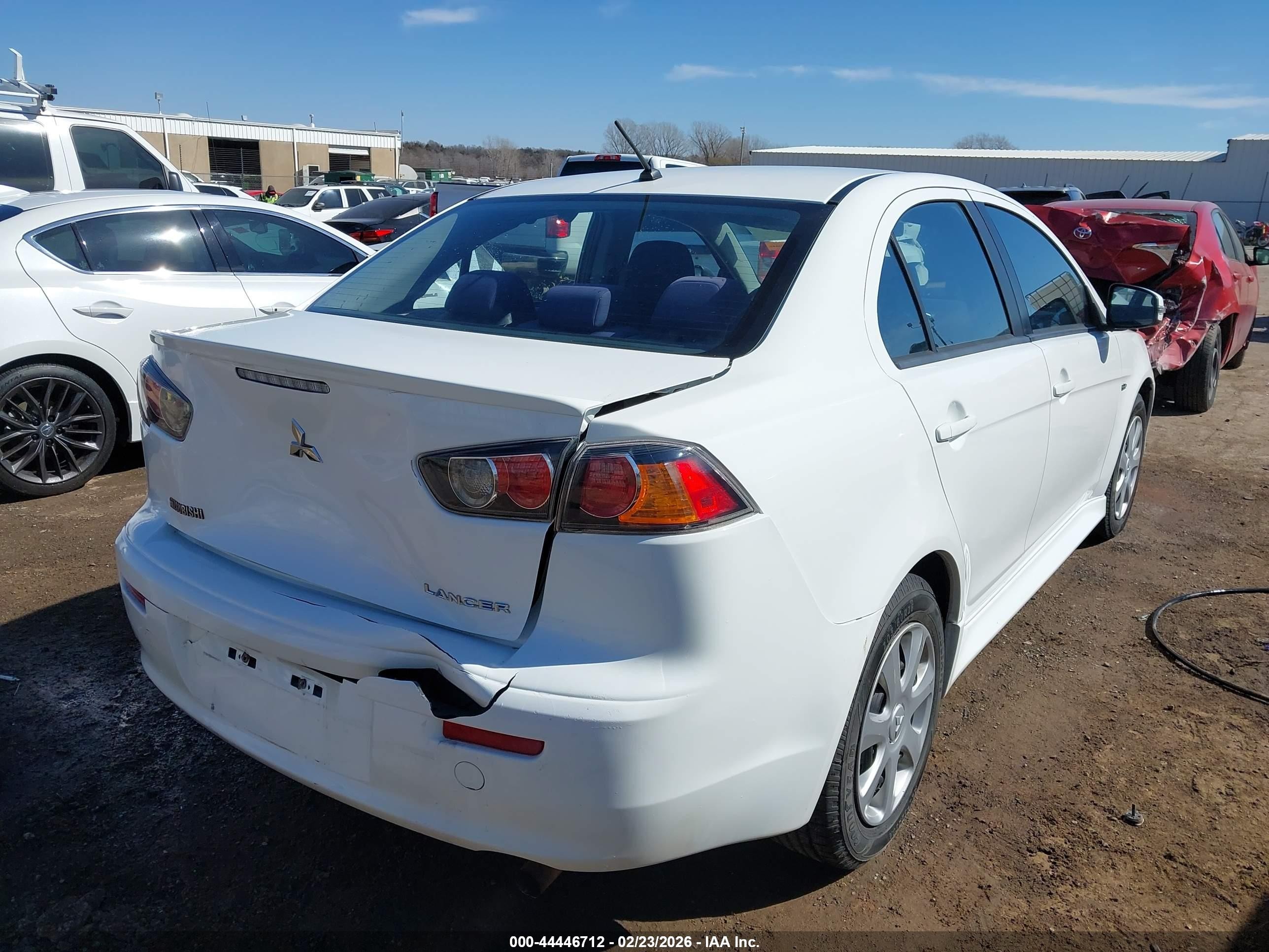 2015 Mitsubishi Lancer Es White vin: JA32U2FU3FU002215