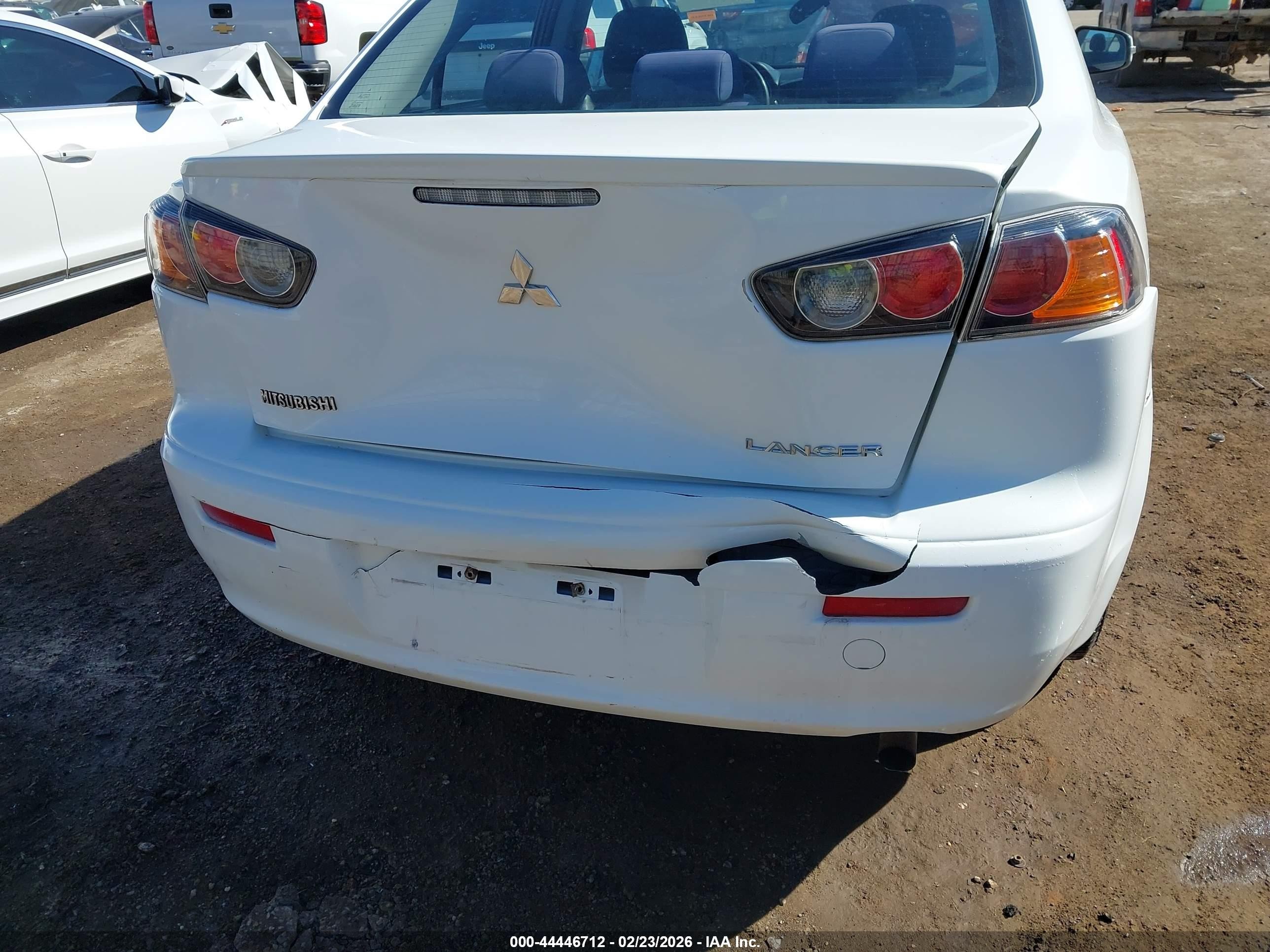 2015 Mitsubishi Lancer Es White vin: JA32U2FU3FU002215