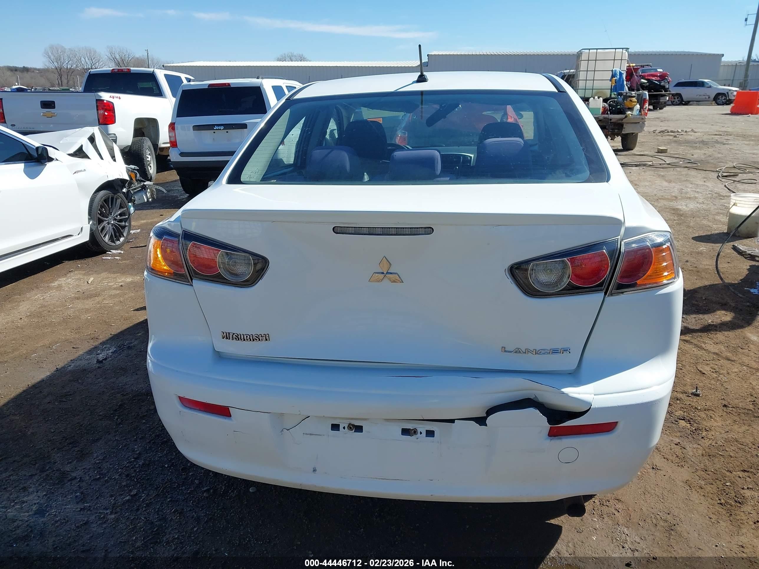 2015 Mitsubishi Lancer Es White vin: JA32U2FU3FU002215