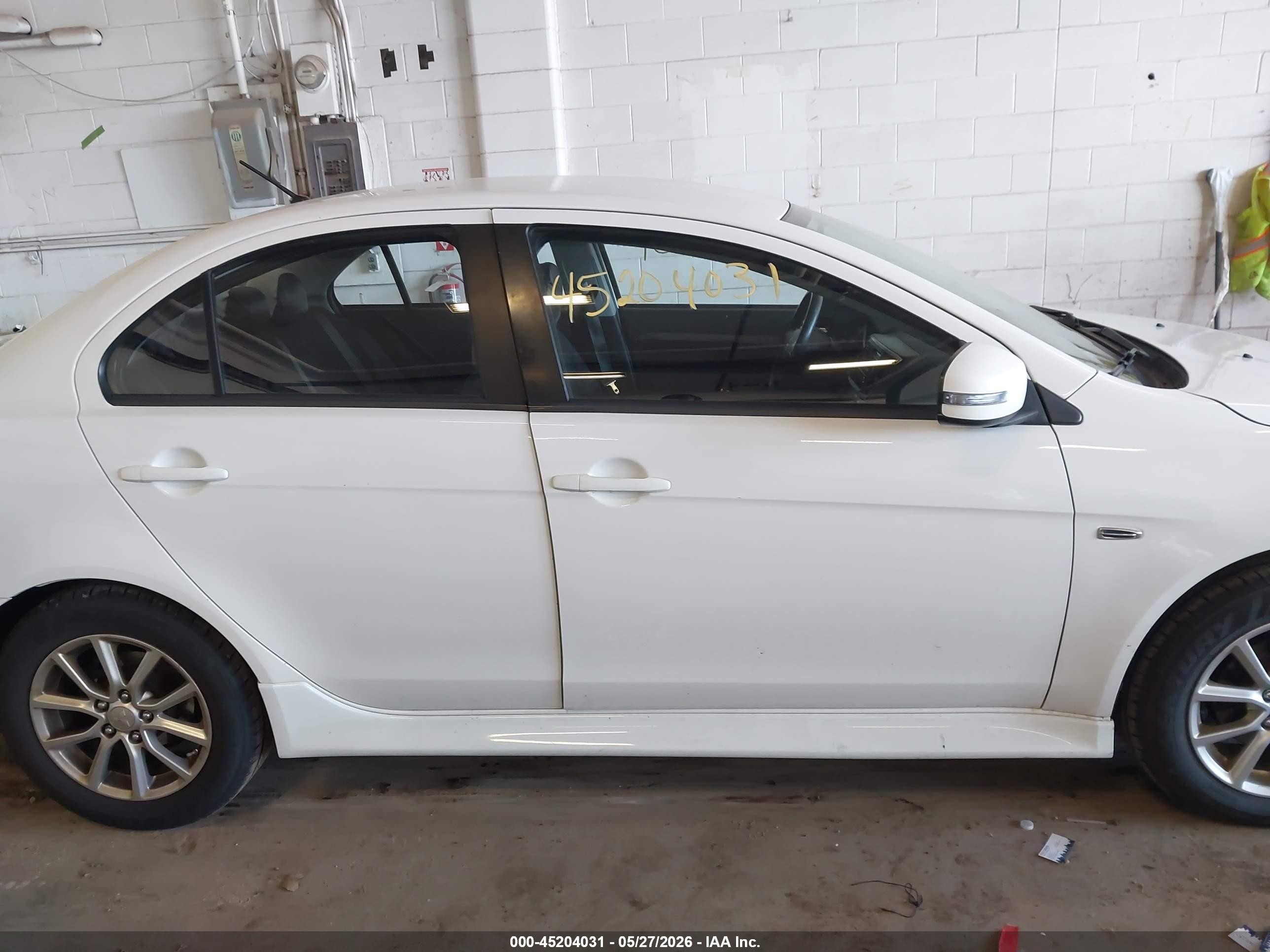 2015 Mitsubishi Lancer Es Белый vin: JA32U2FU4FU020772
