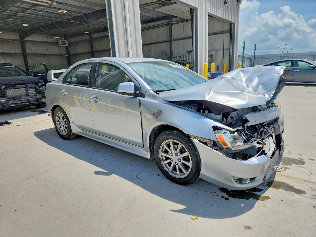 2011 Mitsubishi Lancer Silver vin: JA32U2FU5BU018538