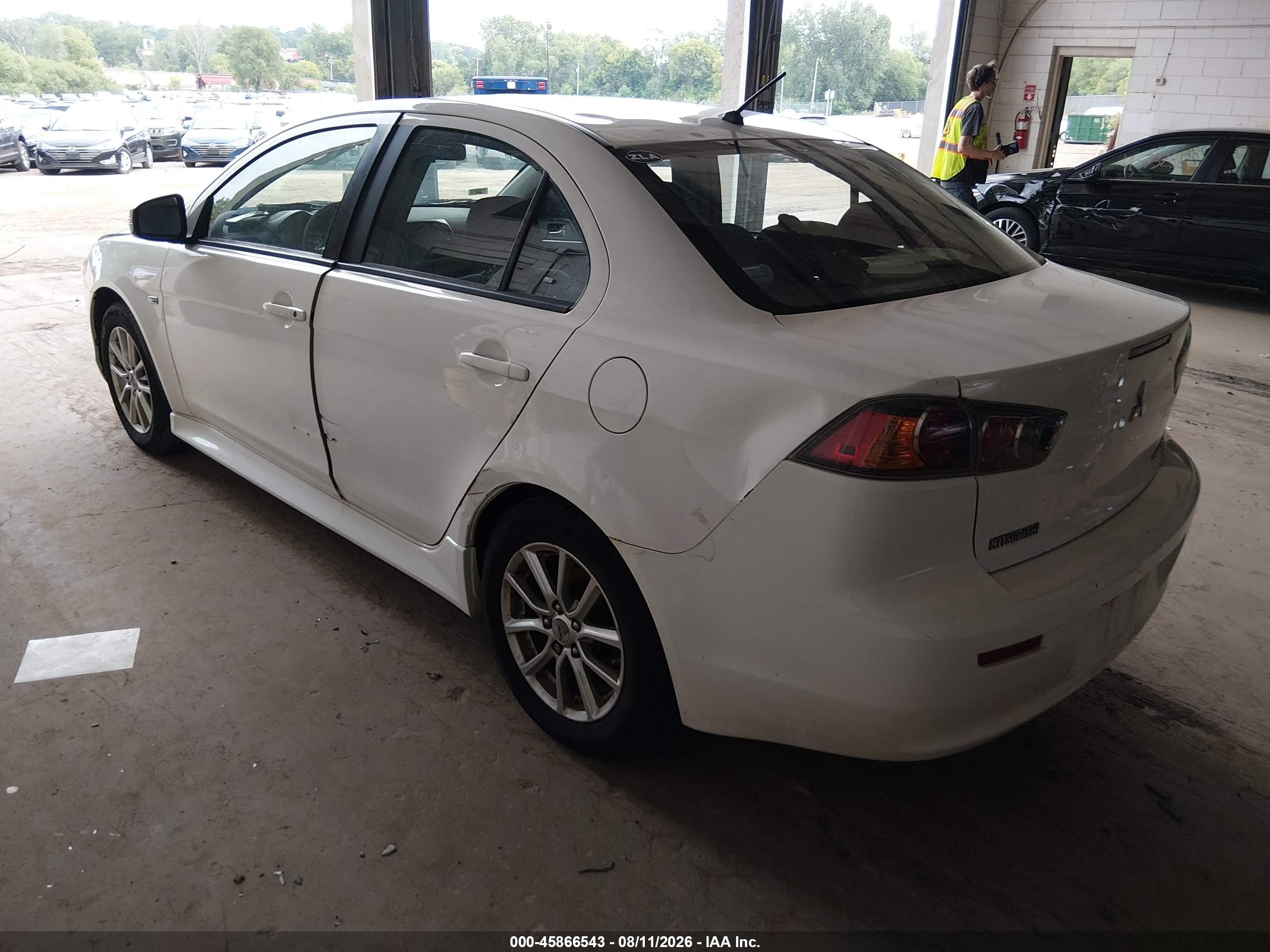 2015 Mitsubishi Lancer Es White vin: JA32U2FU5FU007335