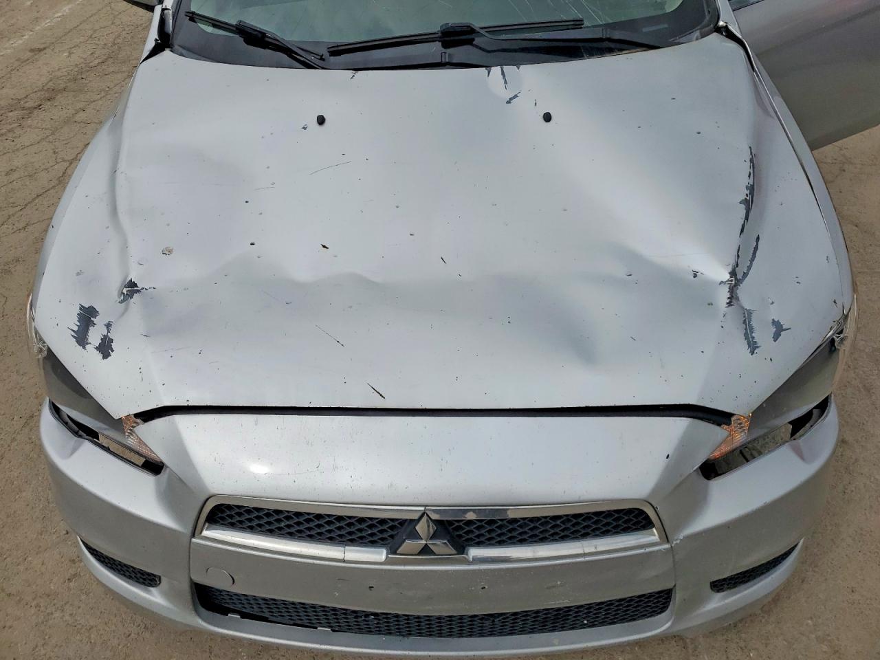 2011 Mitsubishi Lancer Silver vin: JA32U2FU8BU004410