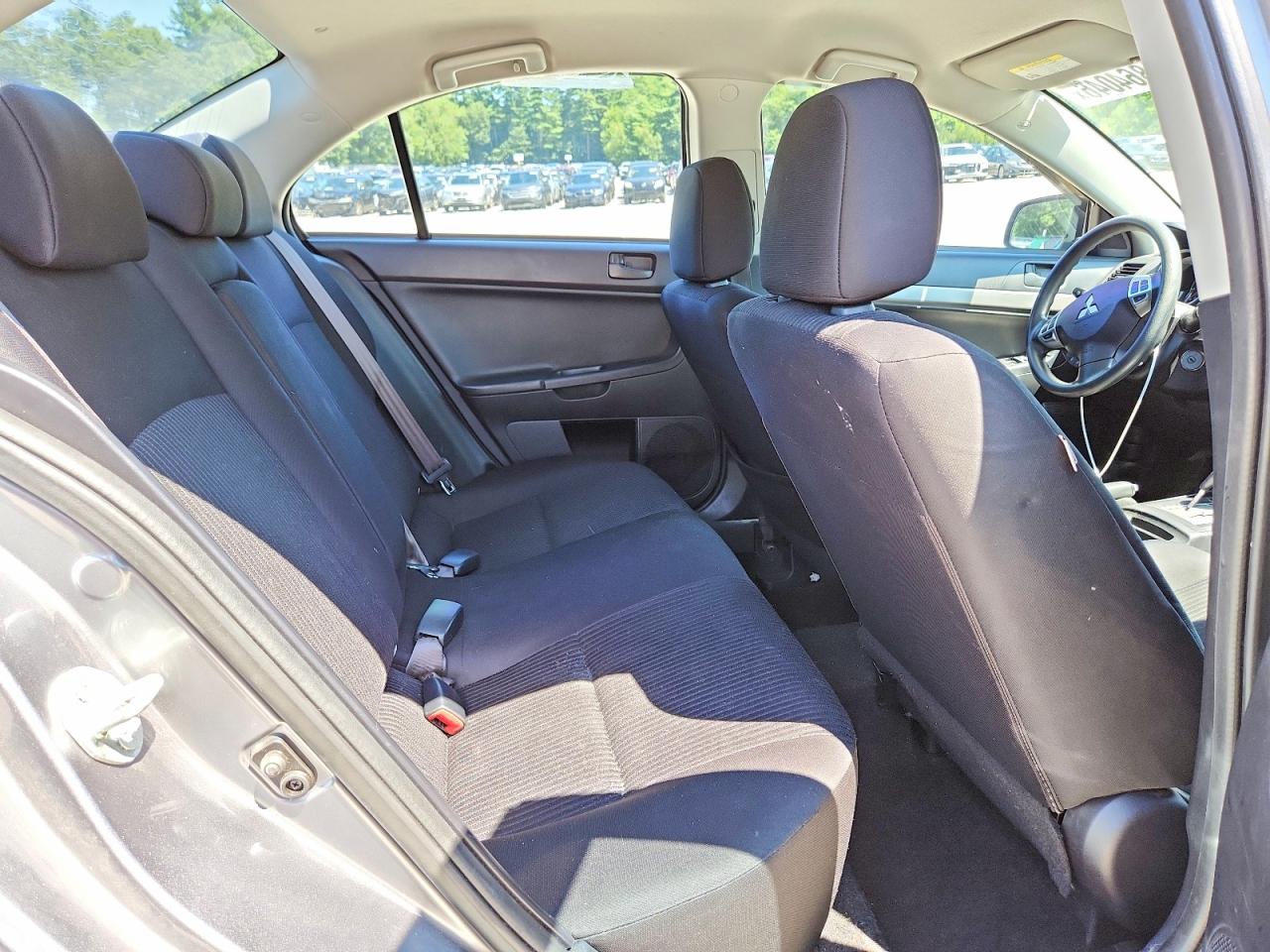 2014 Mitsubishi Lancer Es/es Sport Silver vin: JA32U2FU9EU020443