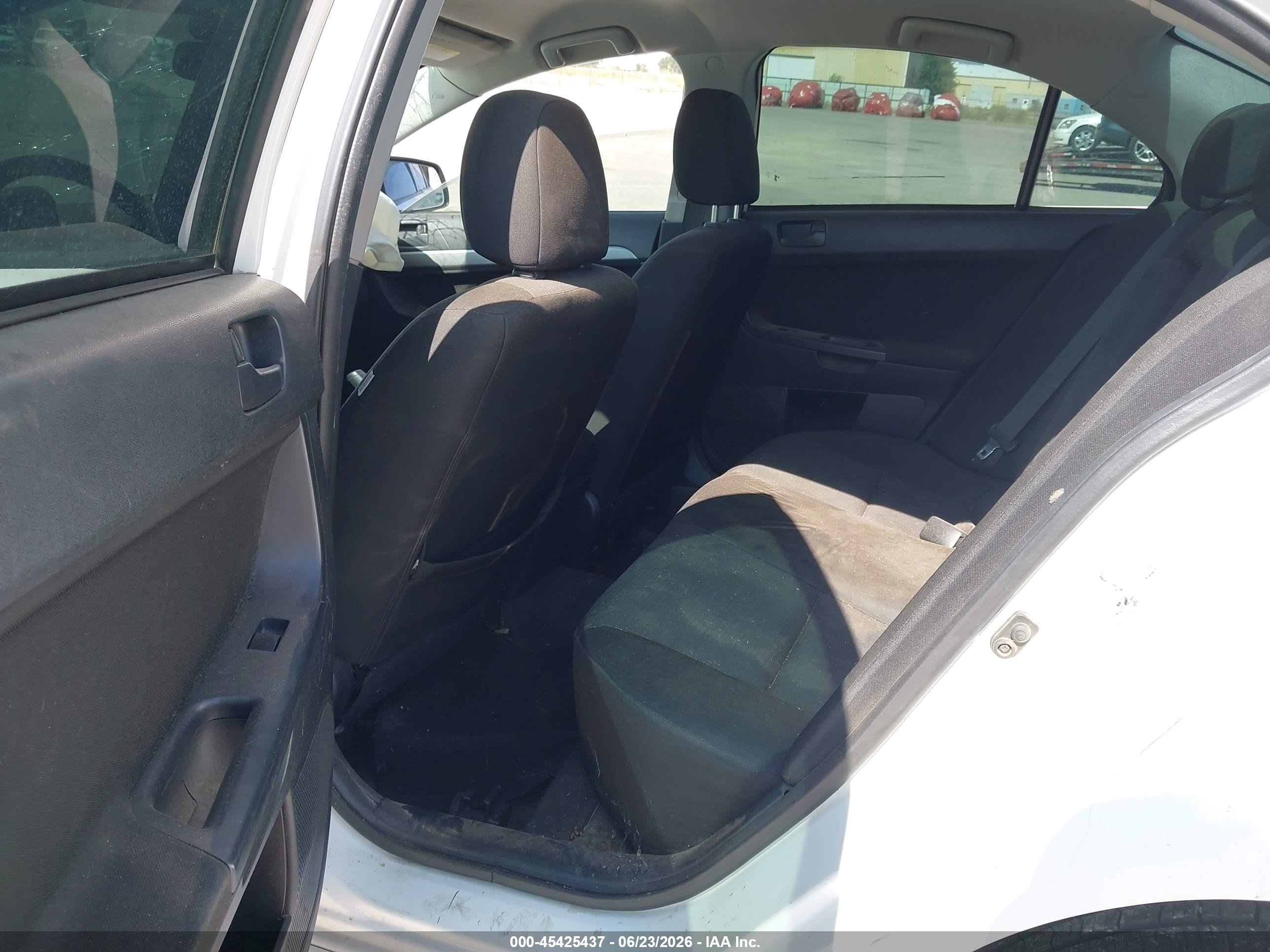 2011 Mitsubishi Lancer Es White vin: JA32U2FUXBU038588
