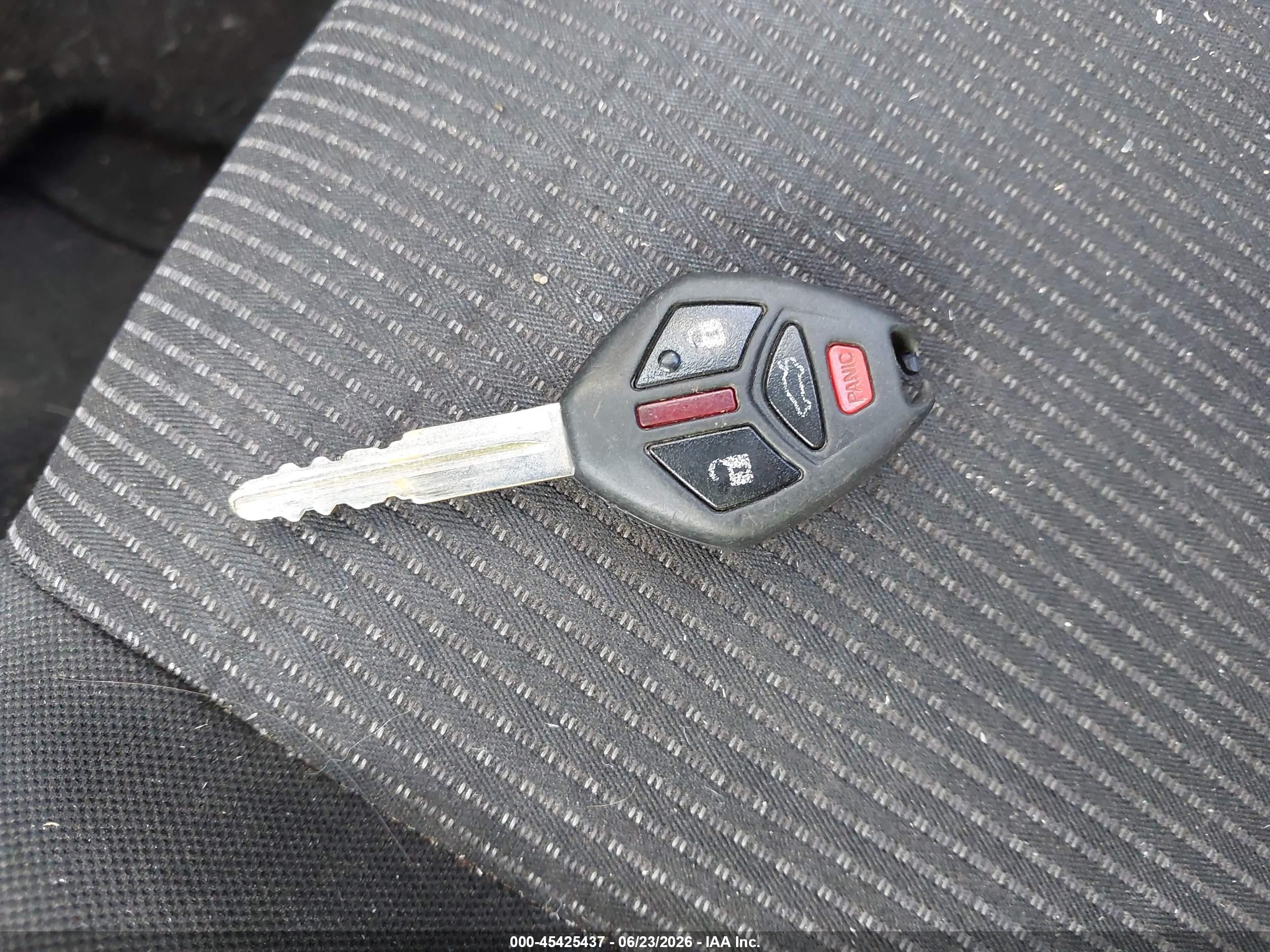 2011 Mitsubishi Lancer Es White vin: JA32U2FUXBU038588