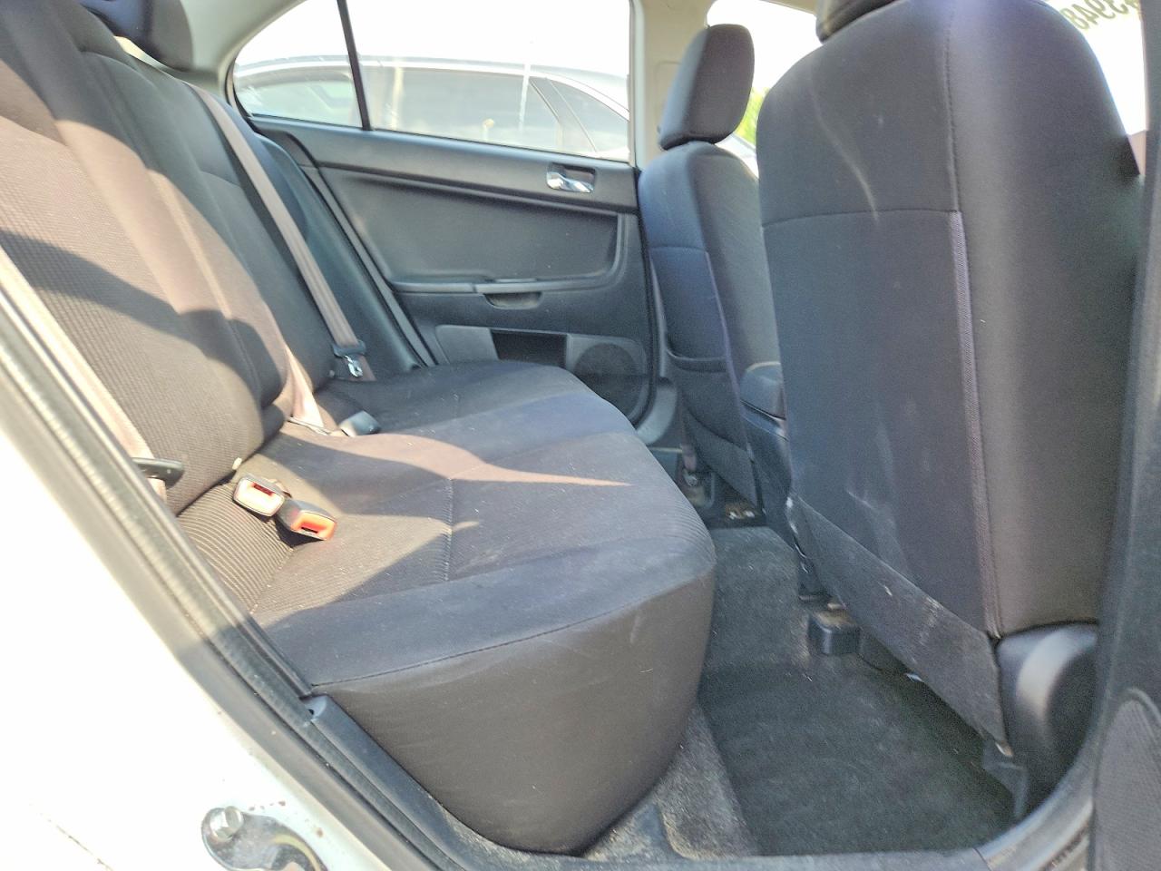 2015 Mitsubishi Lancer Es White vin: JA32U2FUXFU002311