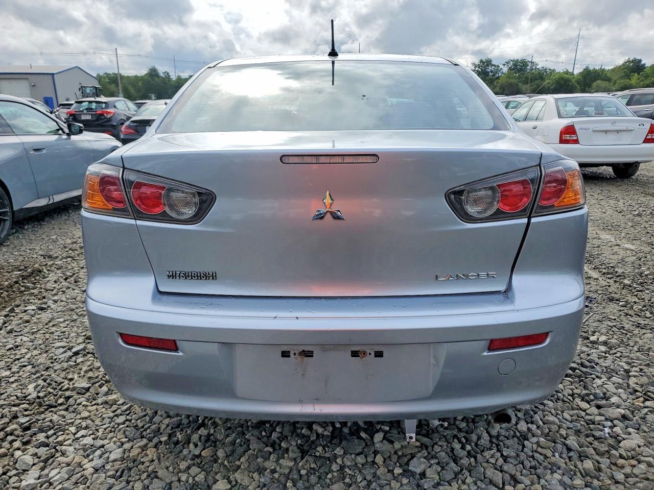 2015 Mitsubishi Lancer Es Серебряный vin: JA32U2FUXFU018749