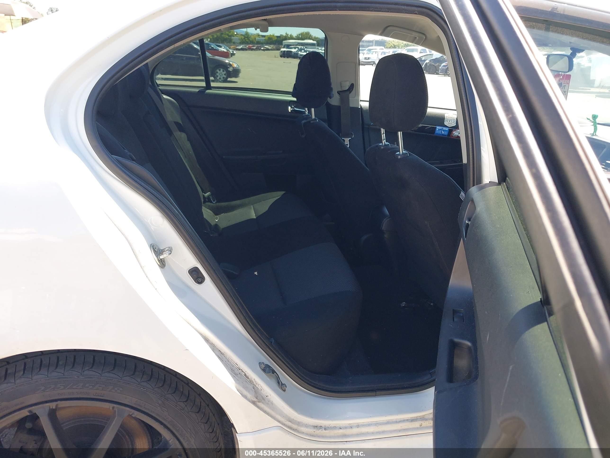 2015 Mitsubishi Lancer Gt White vin: JA32U8FW0FU014360