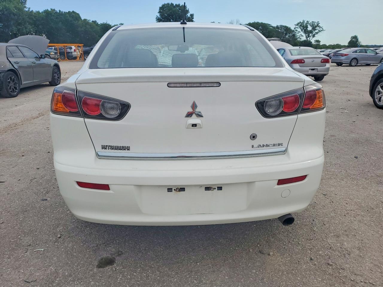 2012 Mitsubishi Lancer Gt White vin: JA32U8FWXCU015303