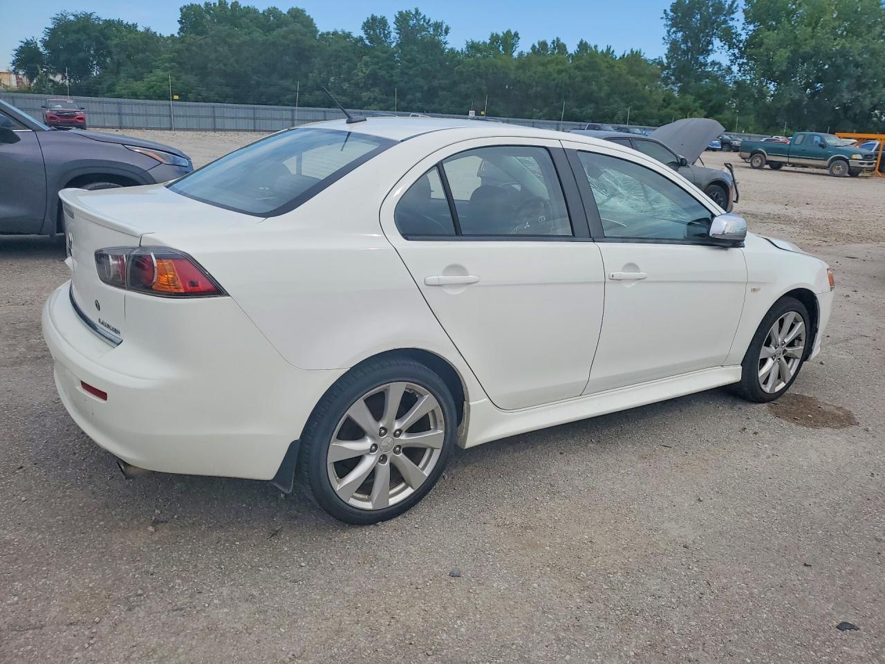 2012 Mitsubishi Lancer Gt White vin: JA32U8FWXCU015303