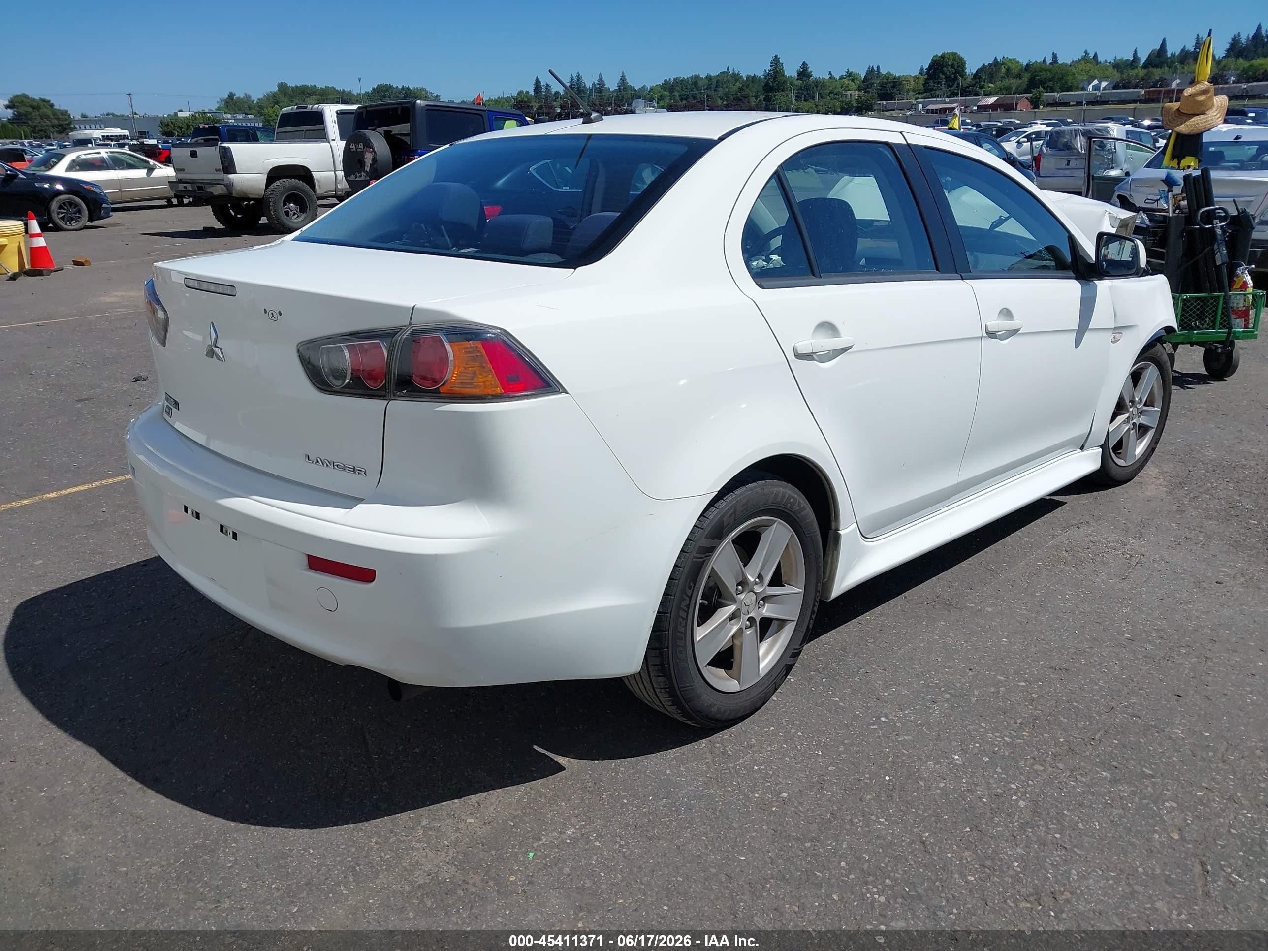 2013 Mitsubishi Lancer Se White vin: JA32V2FWXDU004846