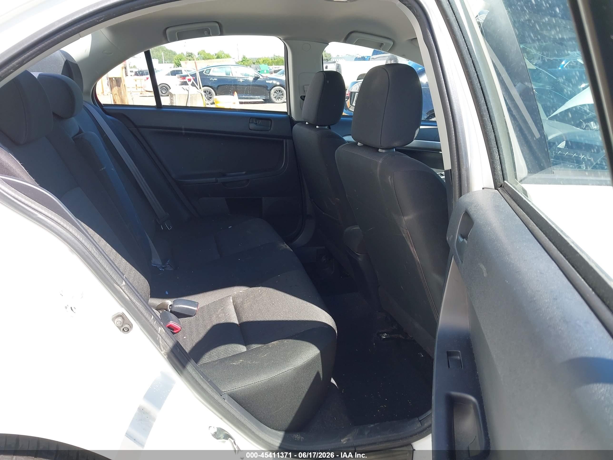 2013 Mitsubishi Lancer Se White vin: JA32V2FWXDU004846