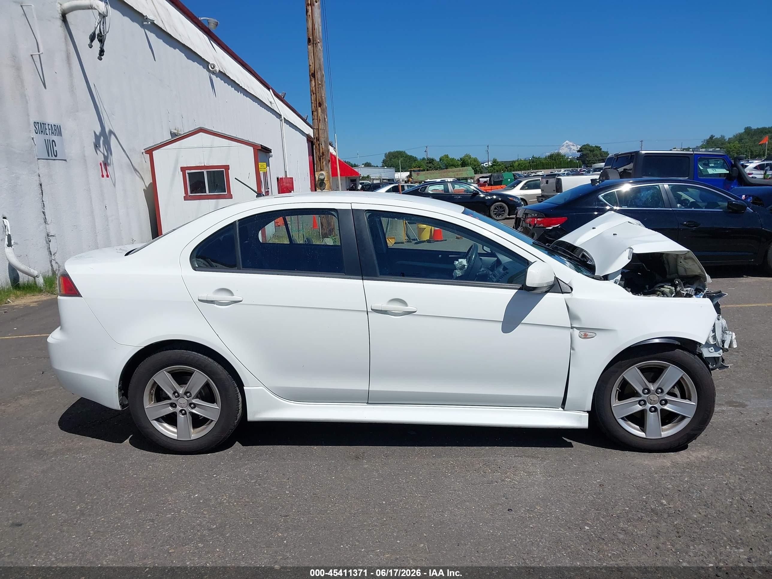 2013 Mitsubishi Lancer Se White vin: JA32V2FWXDU004846