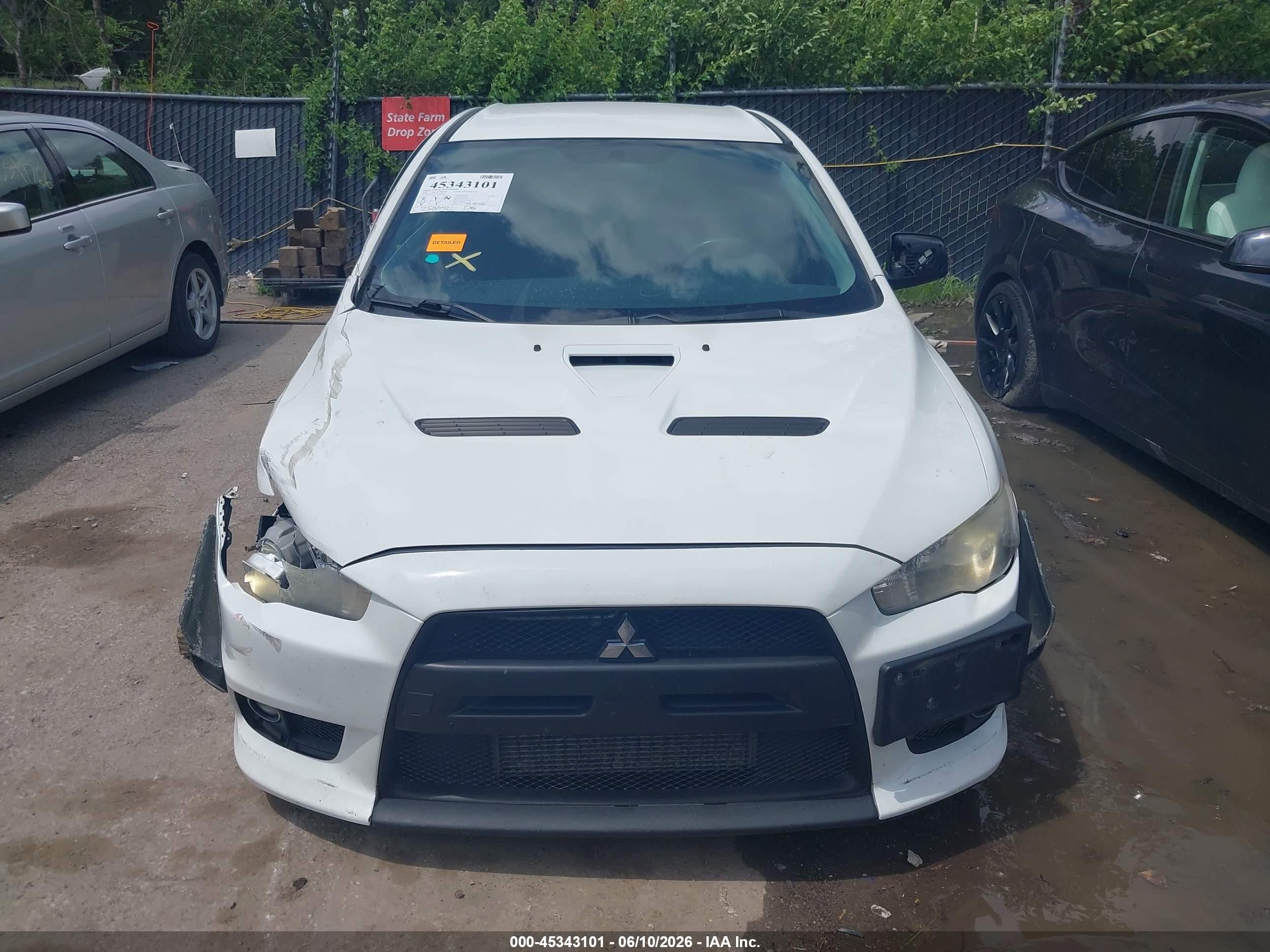 2010 Mitsubishi Lancer Evolution Se White vin: JA32W6FVXAU034002