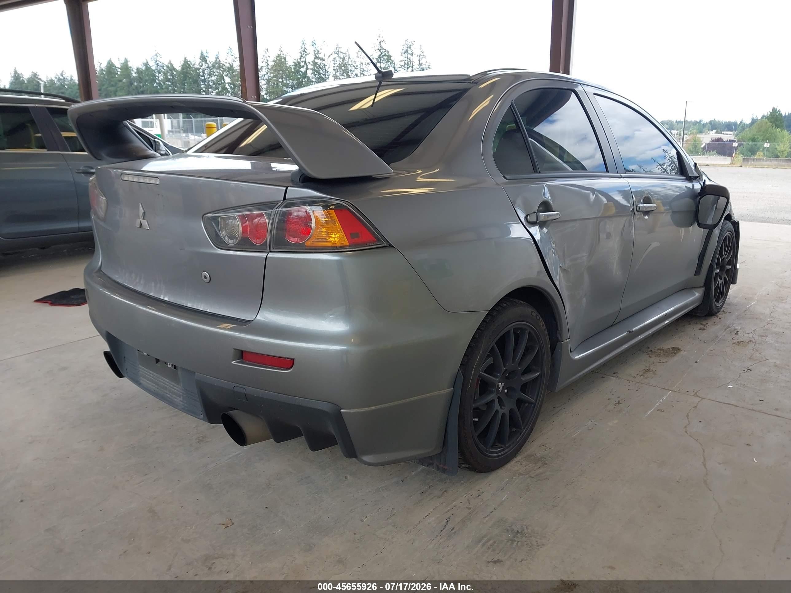 2015 Mitsubishi Lancer Evolution Final Edition Silver vin: JA32W7FV2FU027560