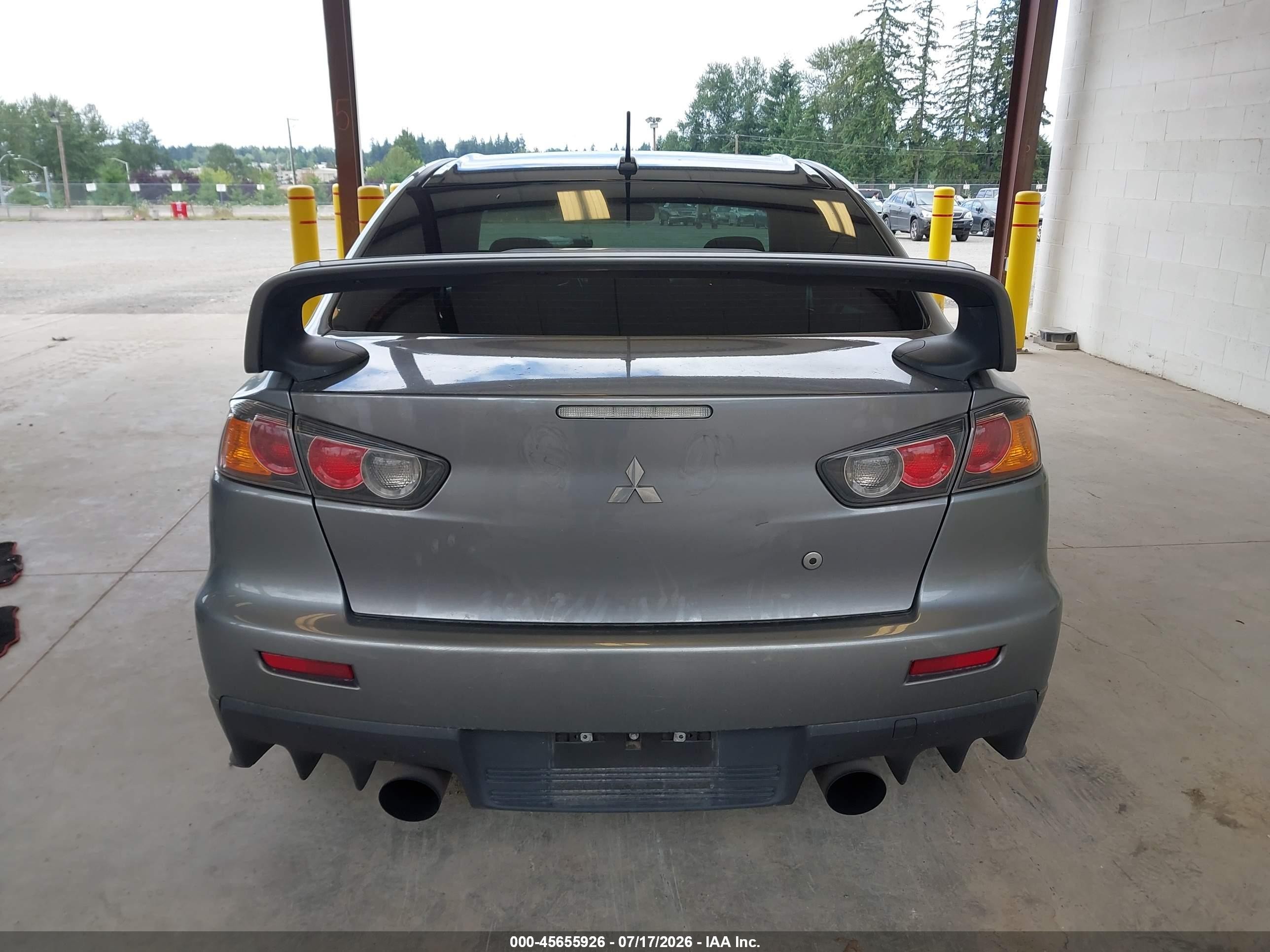 2015 Mitsubishi Lancer Evolution Final Edition Silver vin: JA32W7FV2FU027560