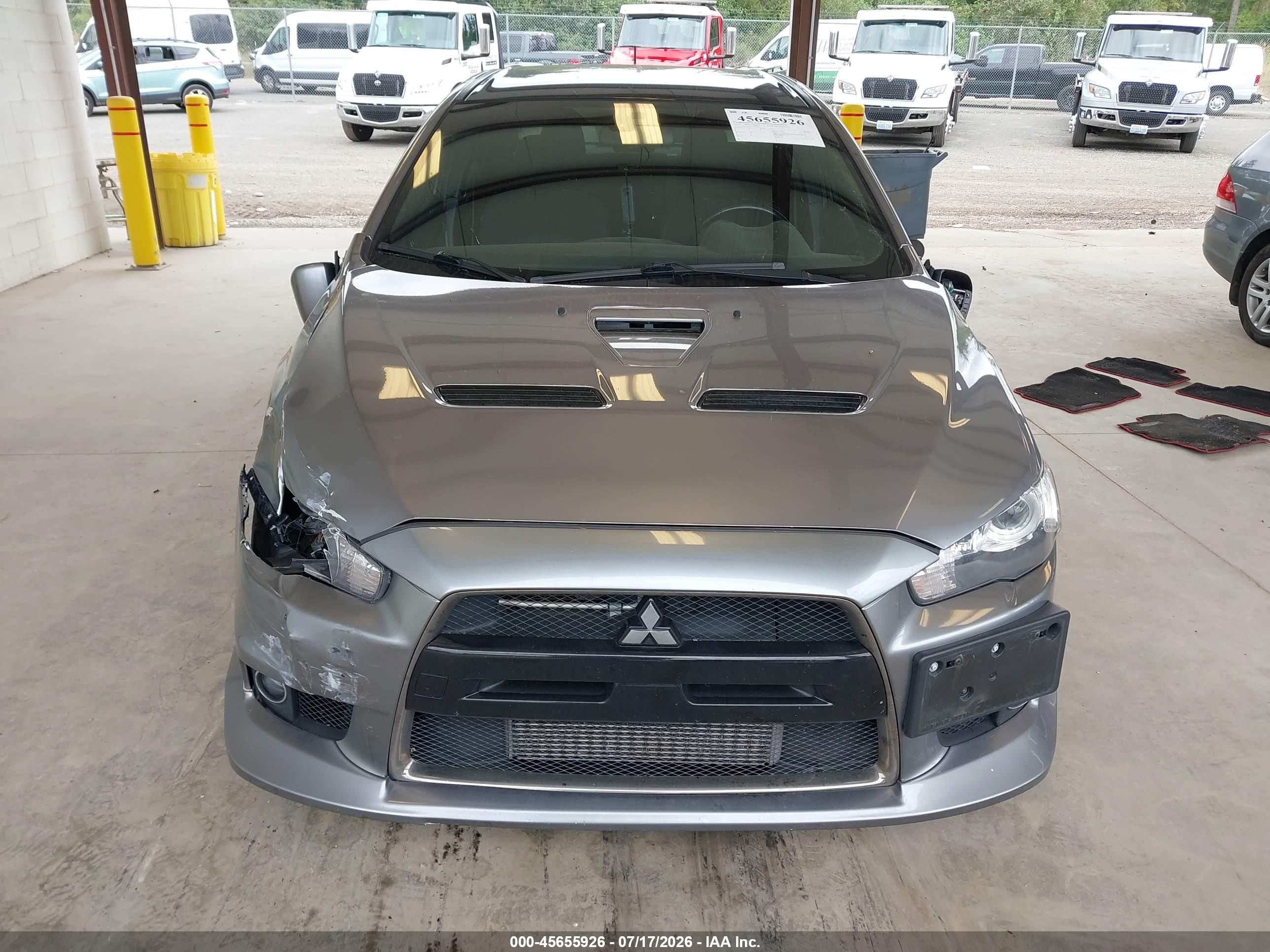 2015 Mitsubishi Lancer Evolution Final Edition Silver vin: JA32W7FV2FU027560