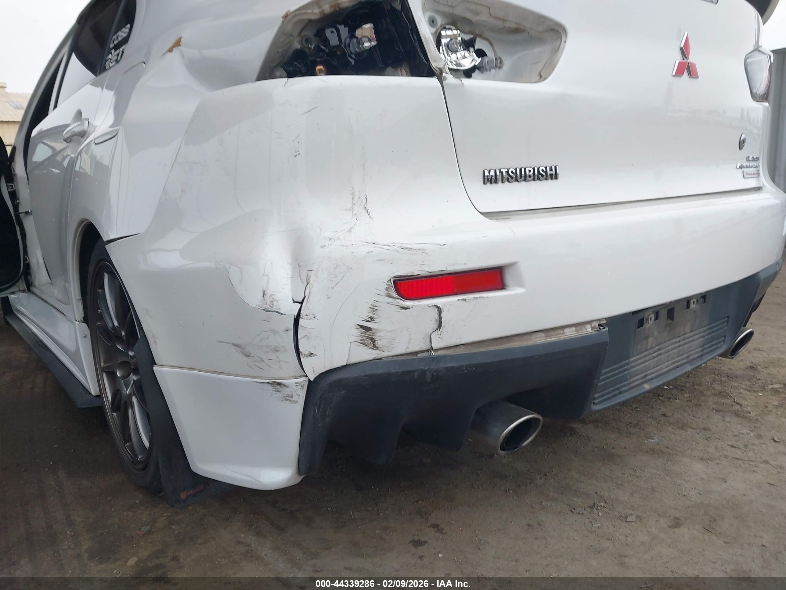 2015 Mitsubishi Lancer Evolution Final Edition White vin: JA32W7FV5FU027696