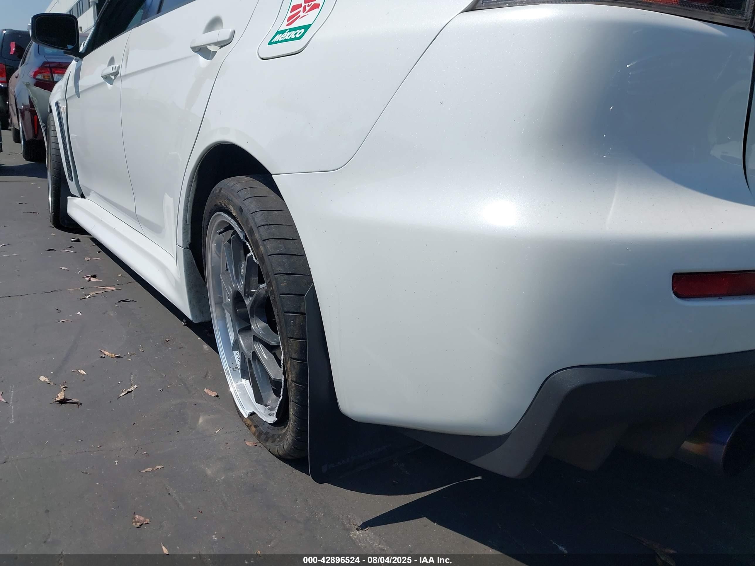 2015 Mitsubishi Lancer Evolution Final Edition White vin: JA32W7FVXFU028648