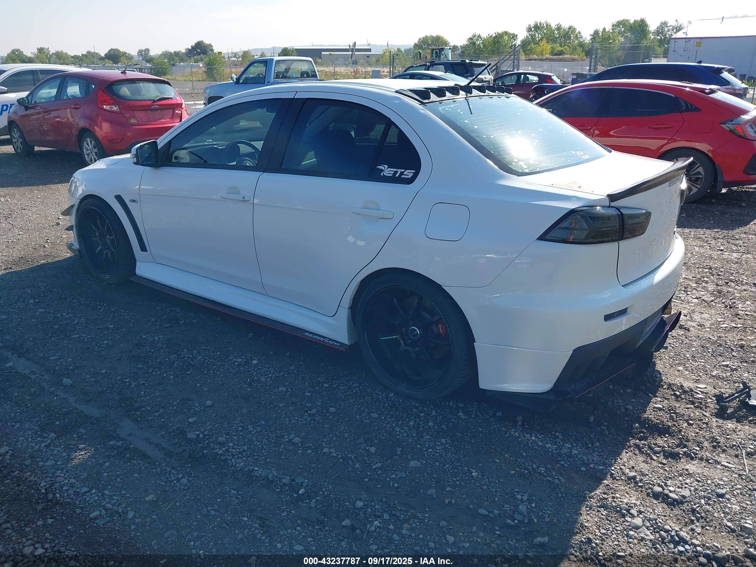 2015 Mitsubishi Lancer Evolution Gsr White vin: JA32W8FV0FU011332