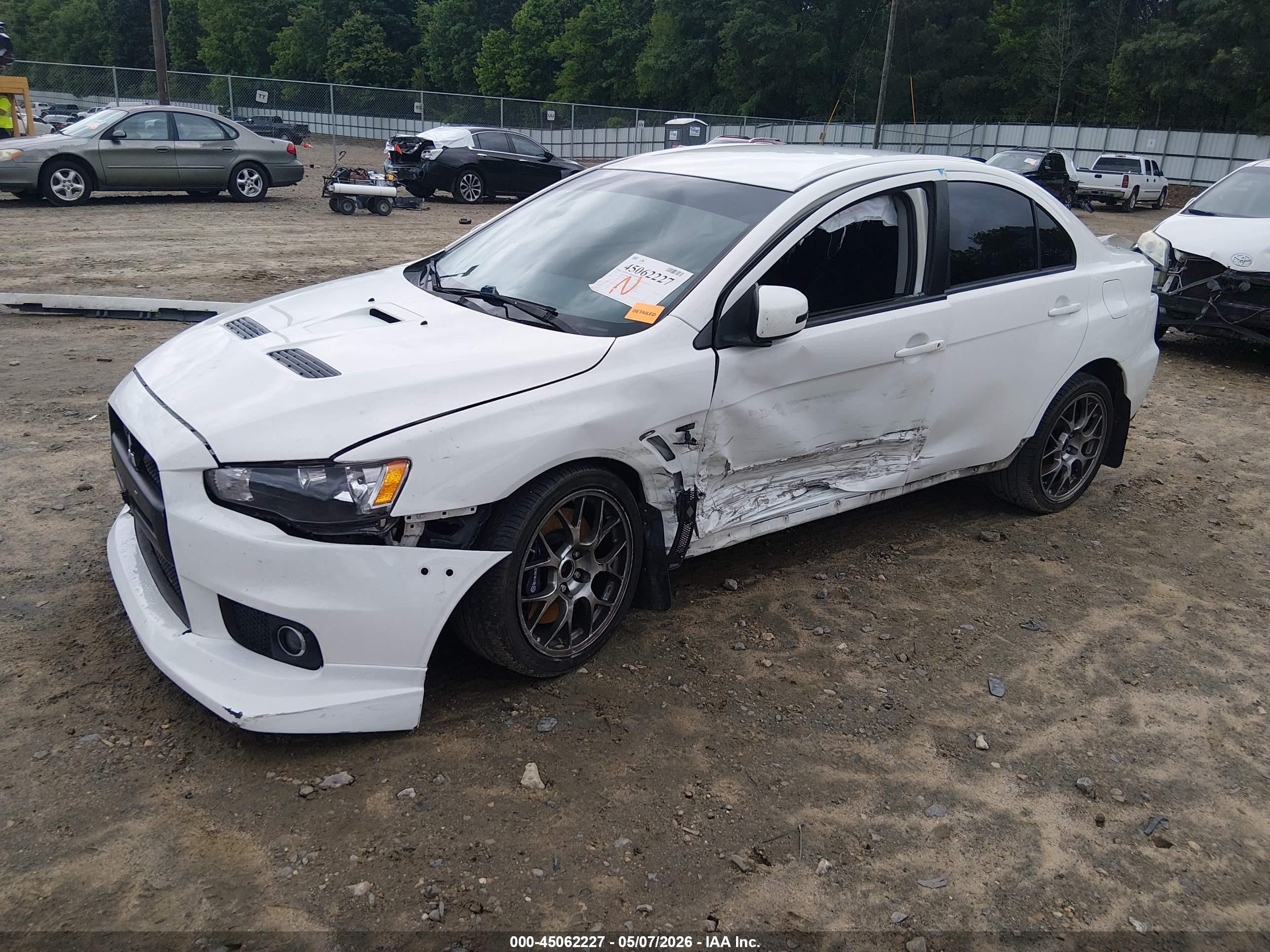 2015 Mitsubishi Lancer Evolution Gsr White vin: JA32W8FV1FU020766