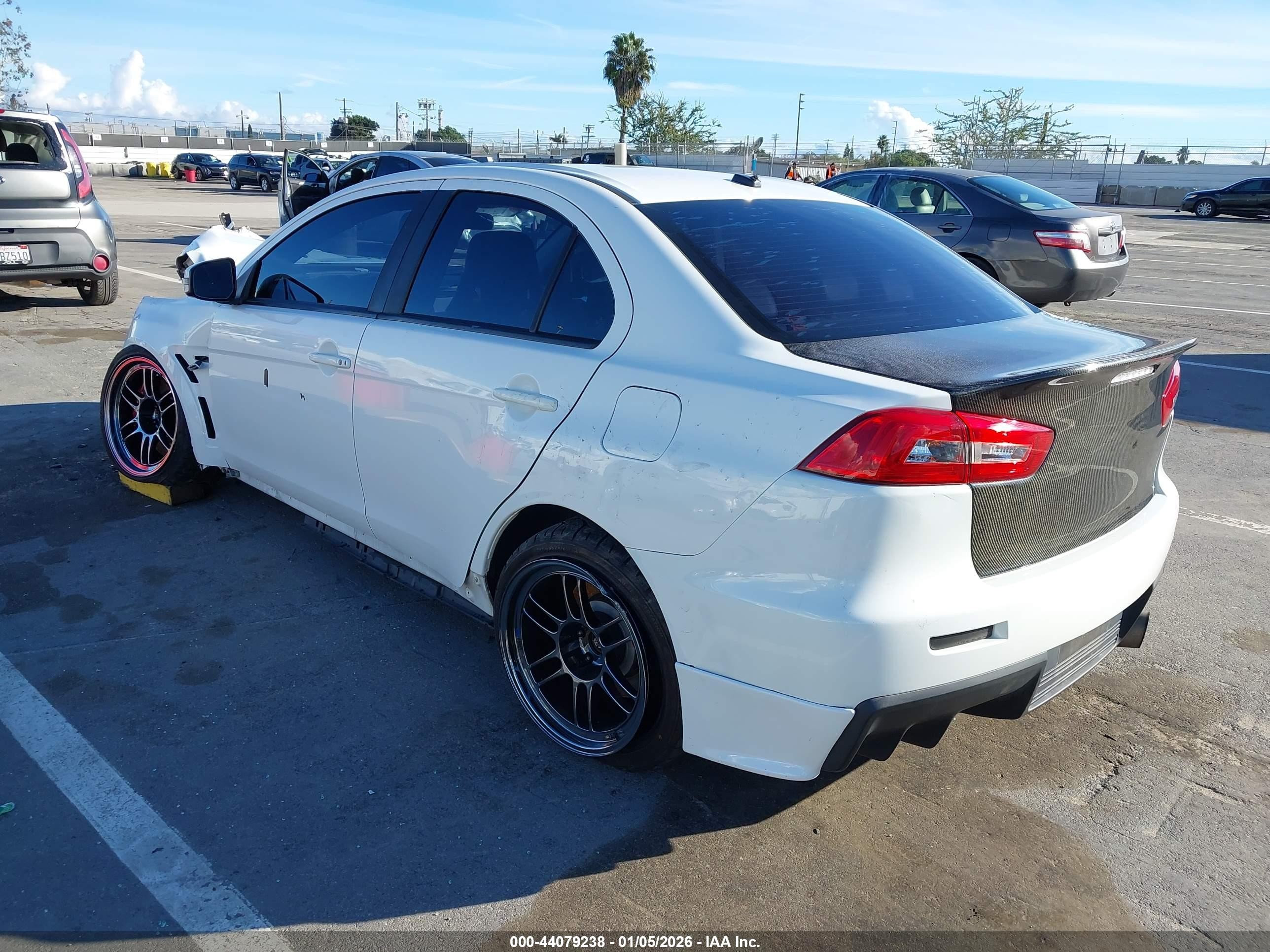 2015 Mitsubishi Lancer Evolution Gsr White vin: JA32W8FV2FU018220