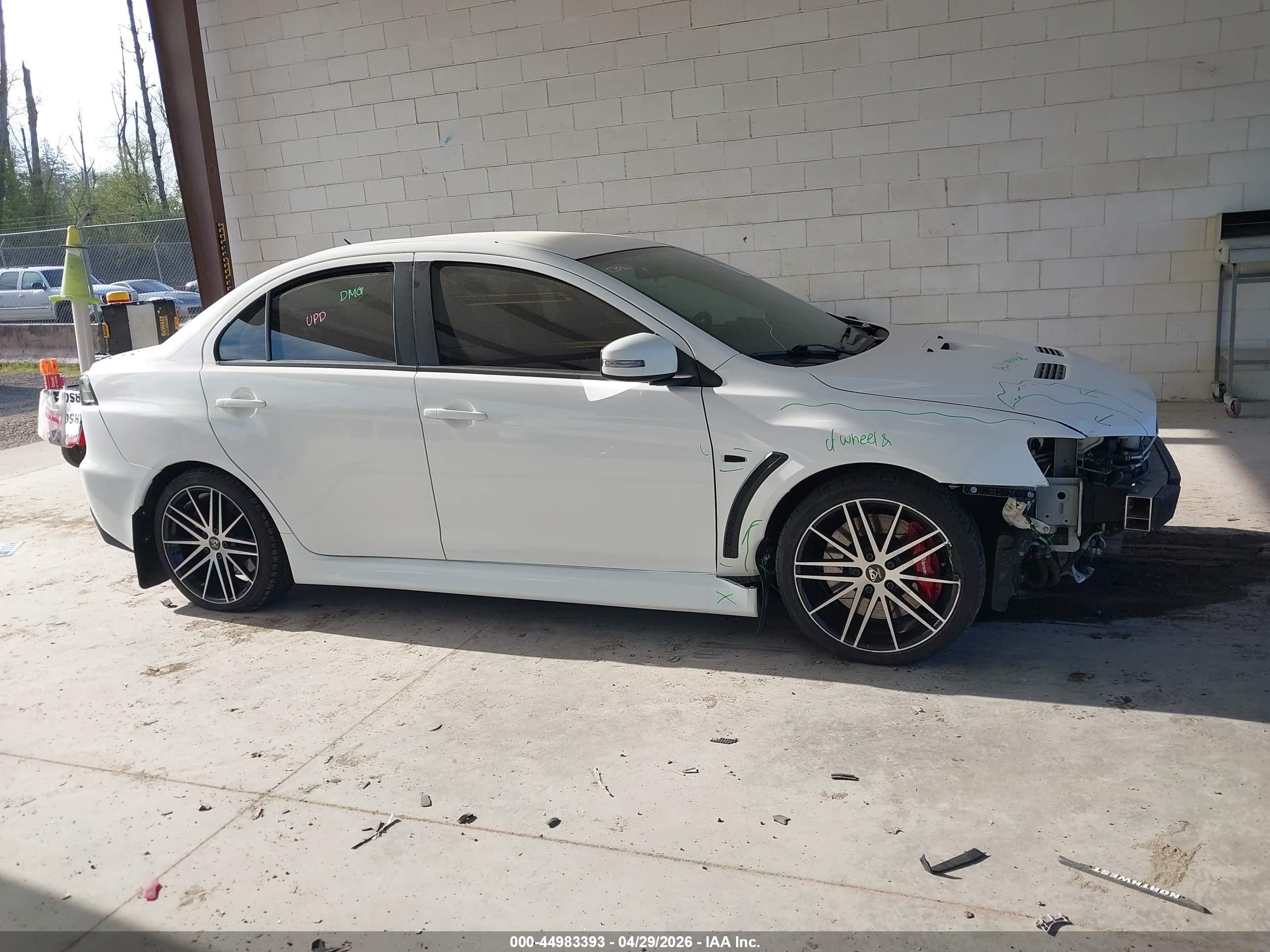 2015 Mitsubishi Lancer Evolution Gsr White vin: JA32W8FV4FU007946