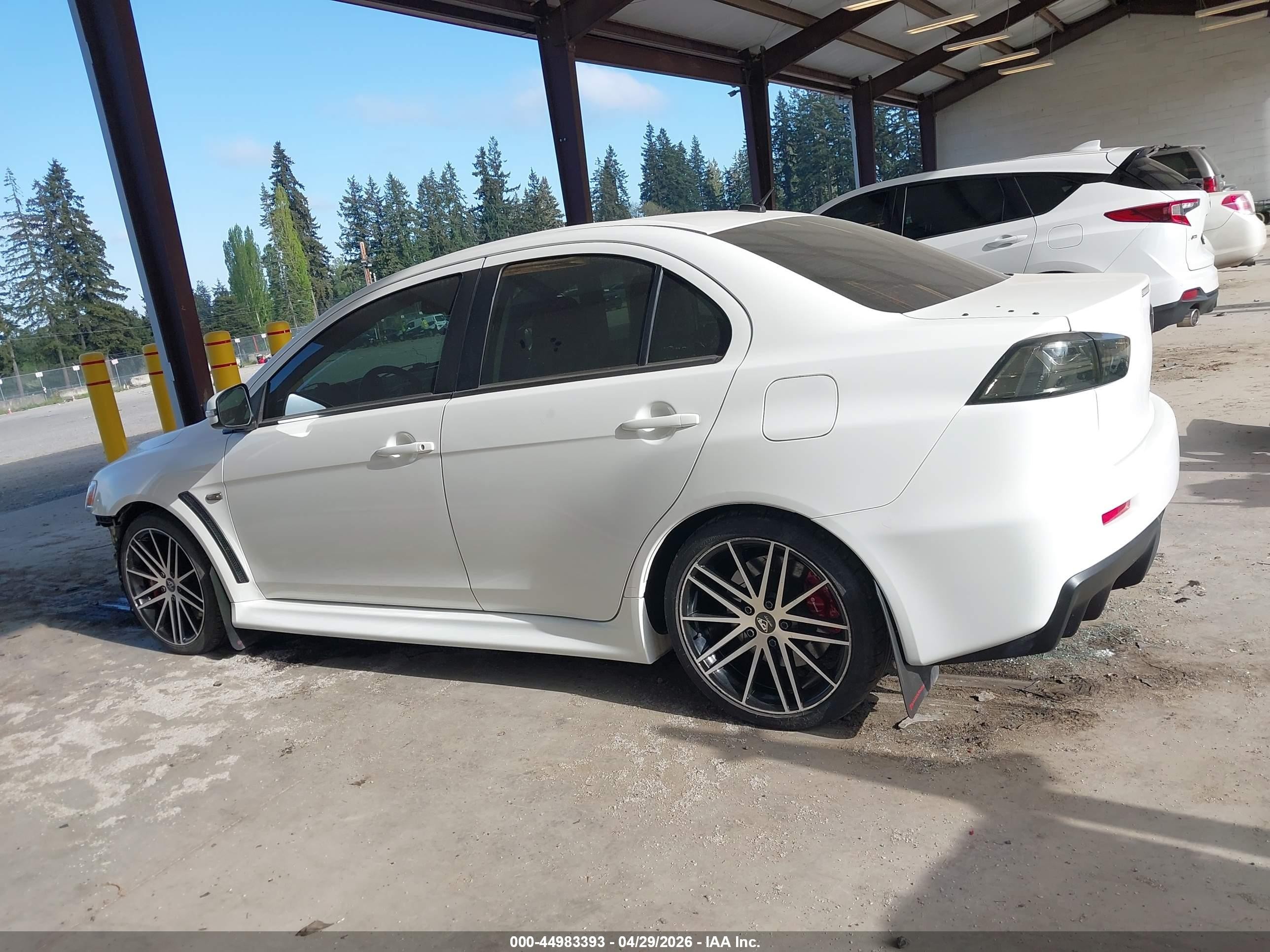 2015 Mitsubishi Lancer Evolution Gsr White vin: JA32W8FV4FU007946