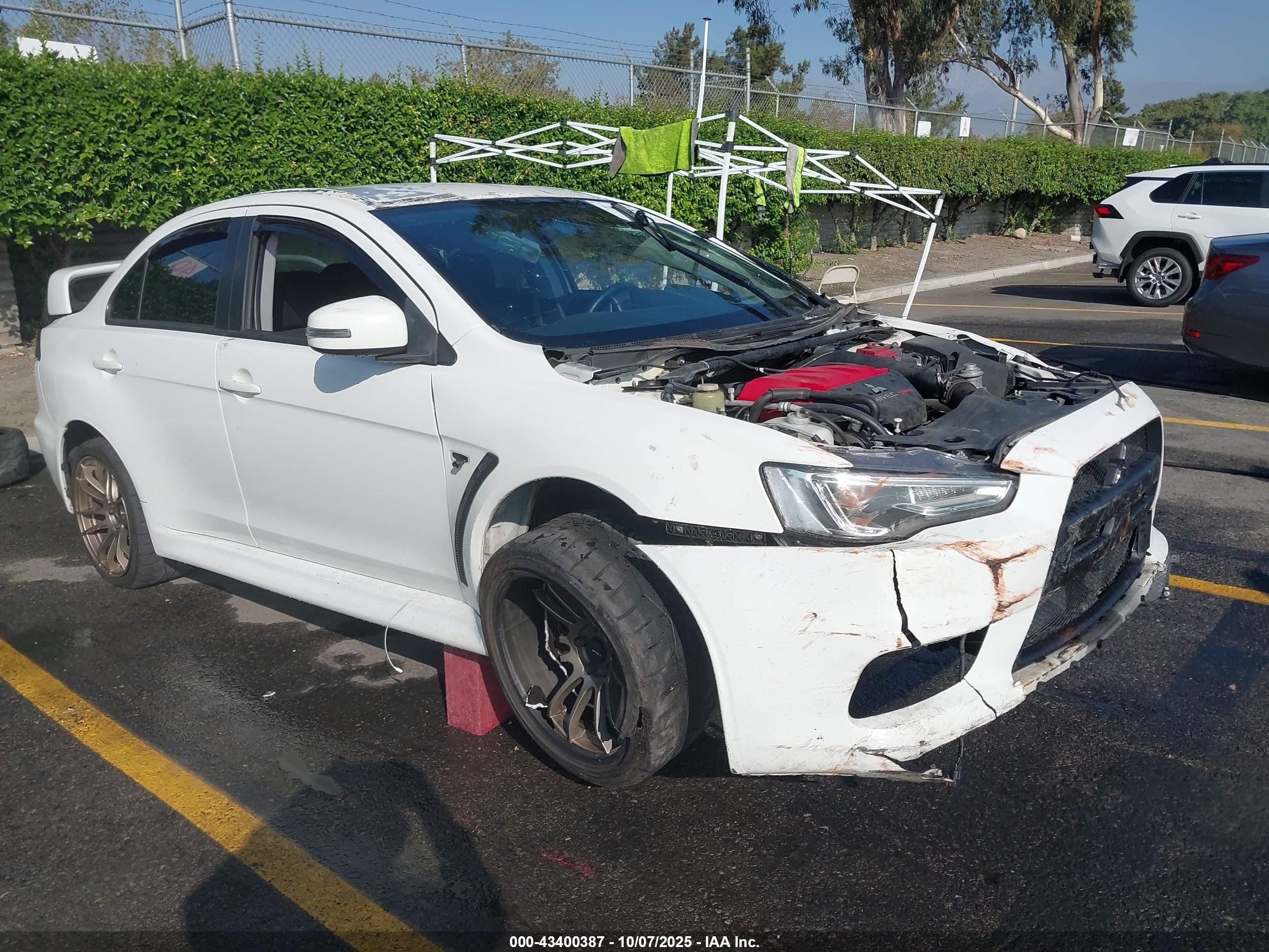 2015 Mitsubishi Lancer Evolution Gsr White vin: JA32W8FVXFU017025