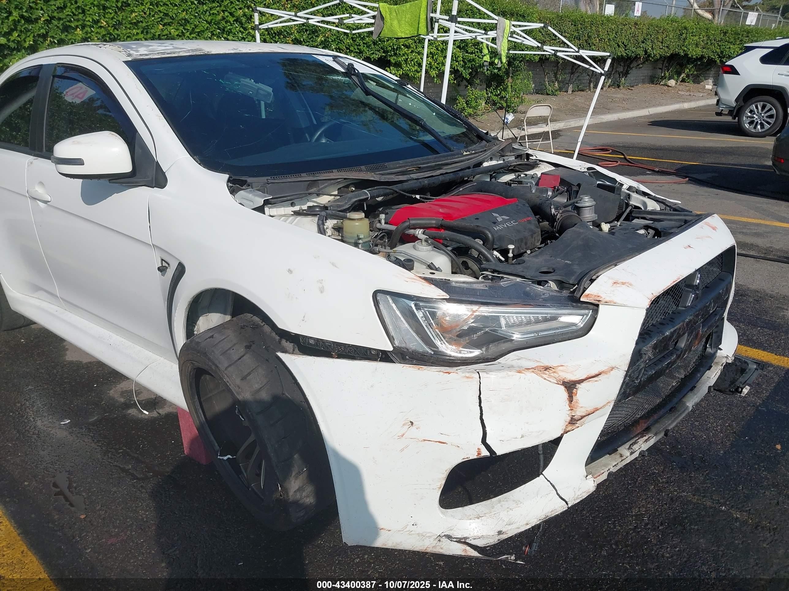 2015 Mitsubishi Lancer Evolution Gsr White vin: JA32W8FVXFU017025