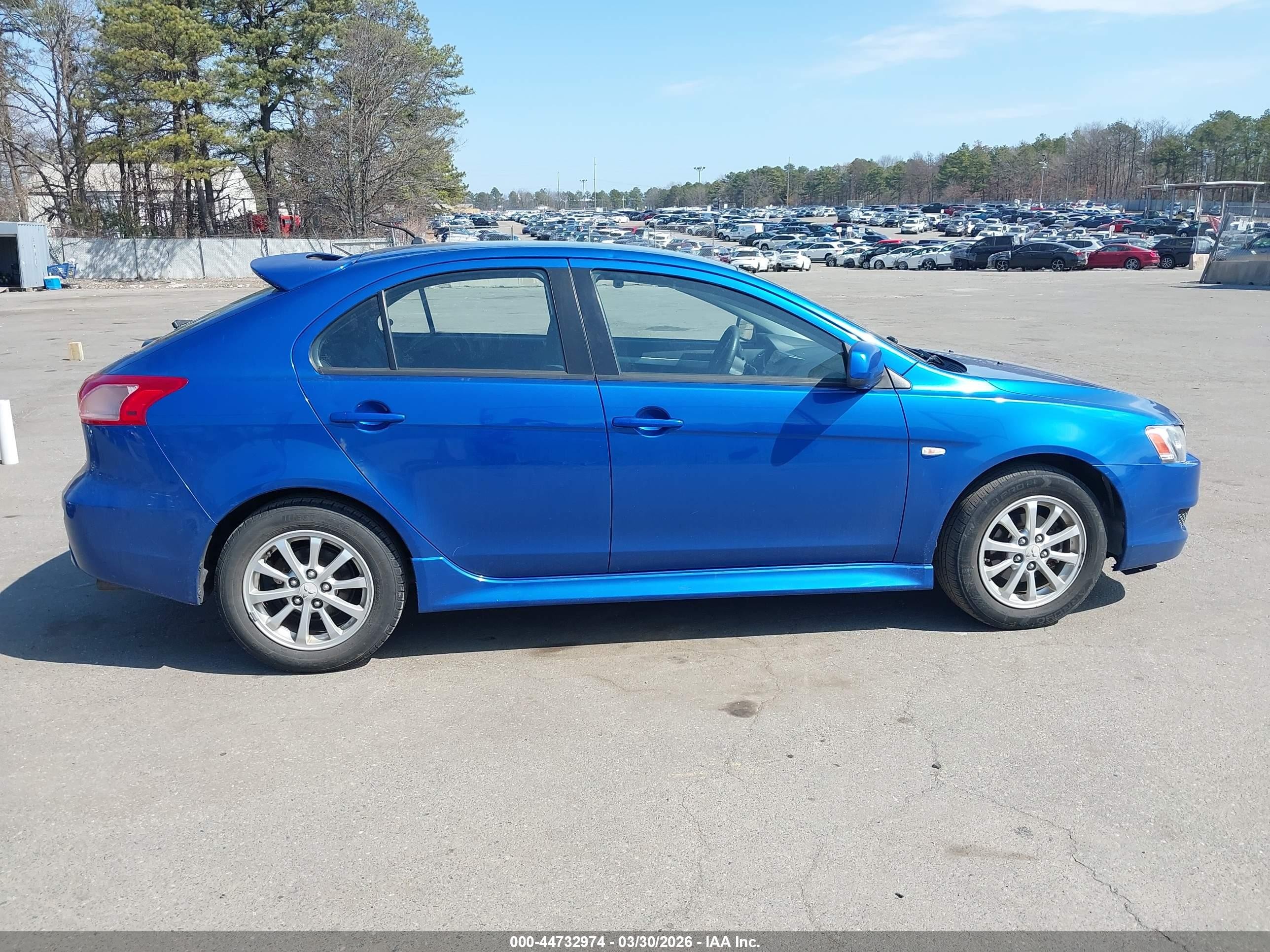 2011 Mitsubishi Lancer Sportback Es Синий vin: JA32X2HUXBU028809
