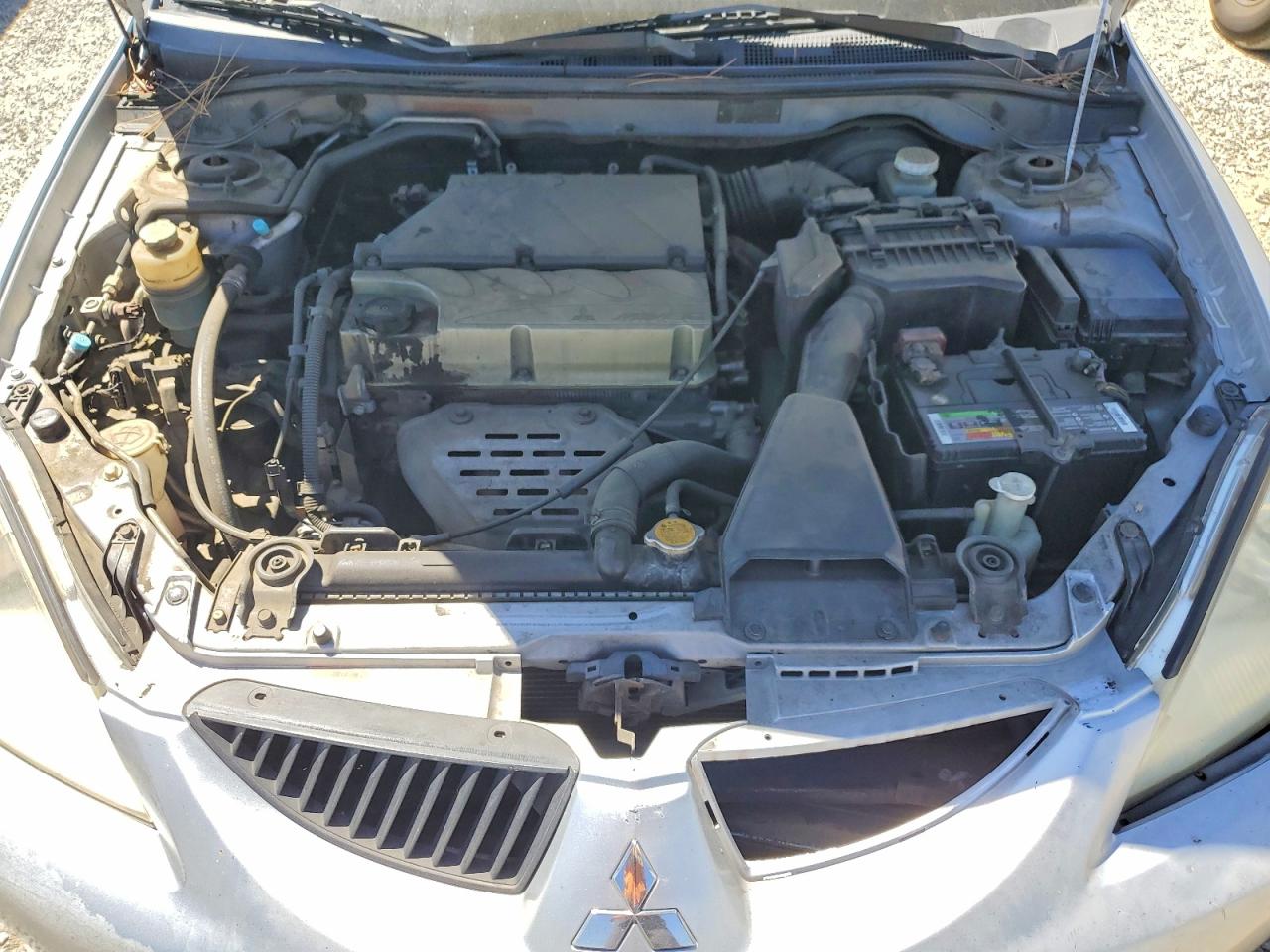 2004 Mitsubishi Lancer Ls Silver vin: JA3AD29F44U039327