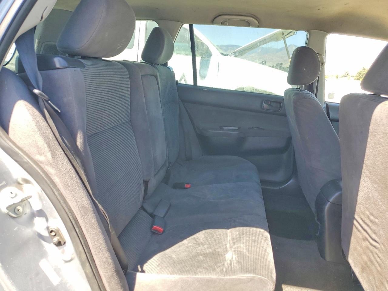 2004 Mitsubishi Lancer Ls Silver vin: JA3AD29F44U039327