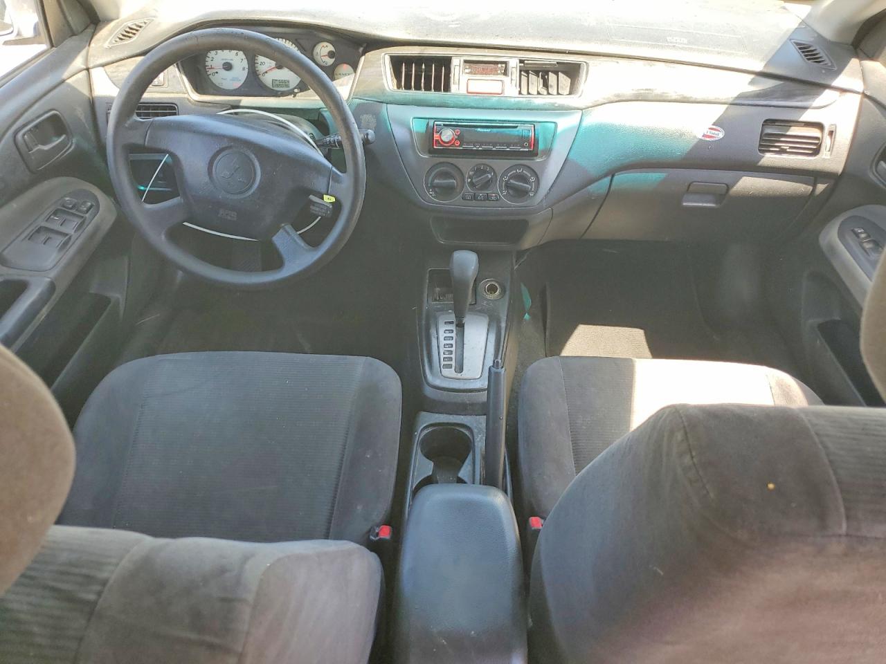 2004 Mitsubishi Lancer Ls Silver vin: JA3AD29F44U039327