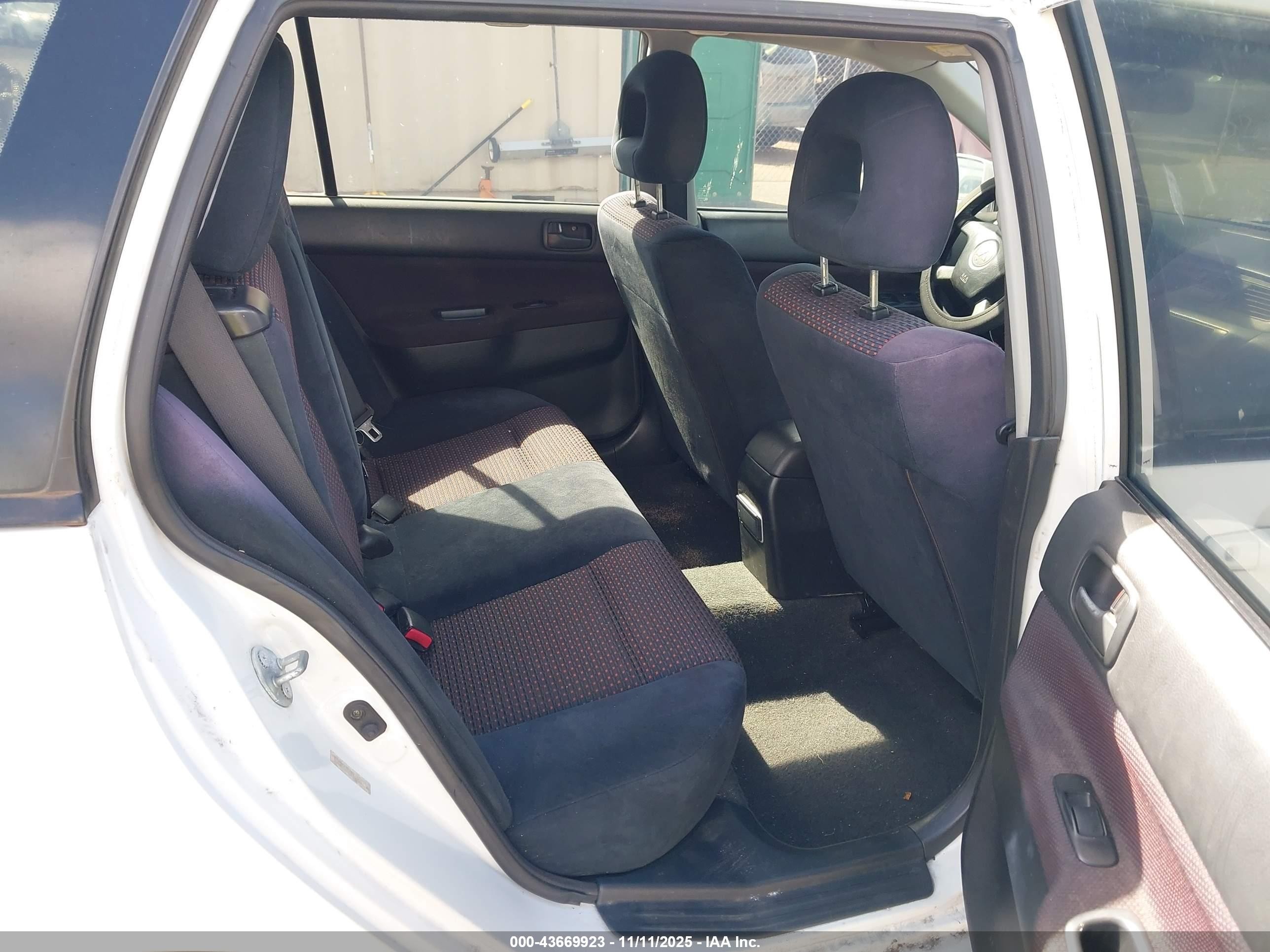 2004 Mitsubishi Lancer Sportback Ralliart White vin: JA3AD69F94U052324