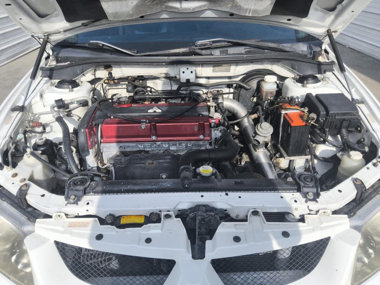 2005 Mitsubishi Lancer Evolution Rs White vin: JA3AH36D75U044942 Damage: Master Cylinder, Inoperable, Repair Required