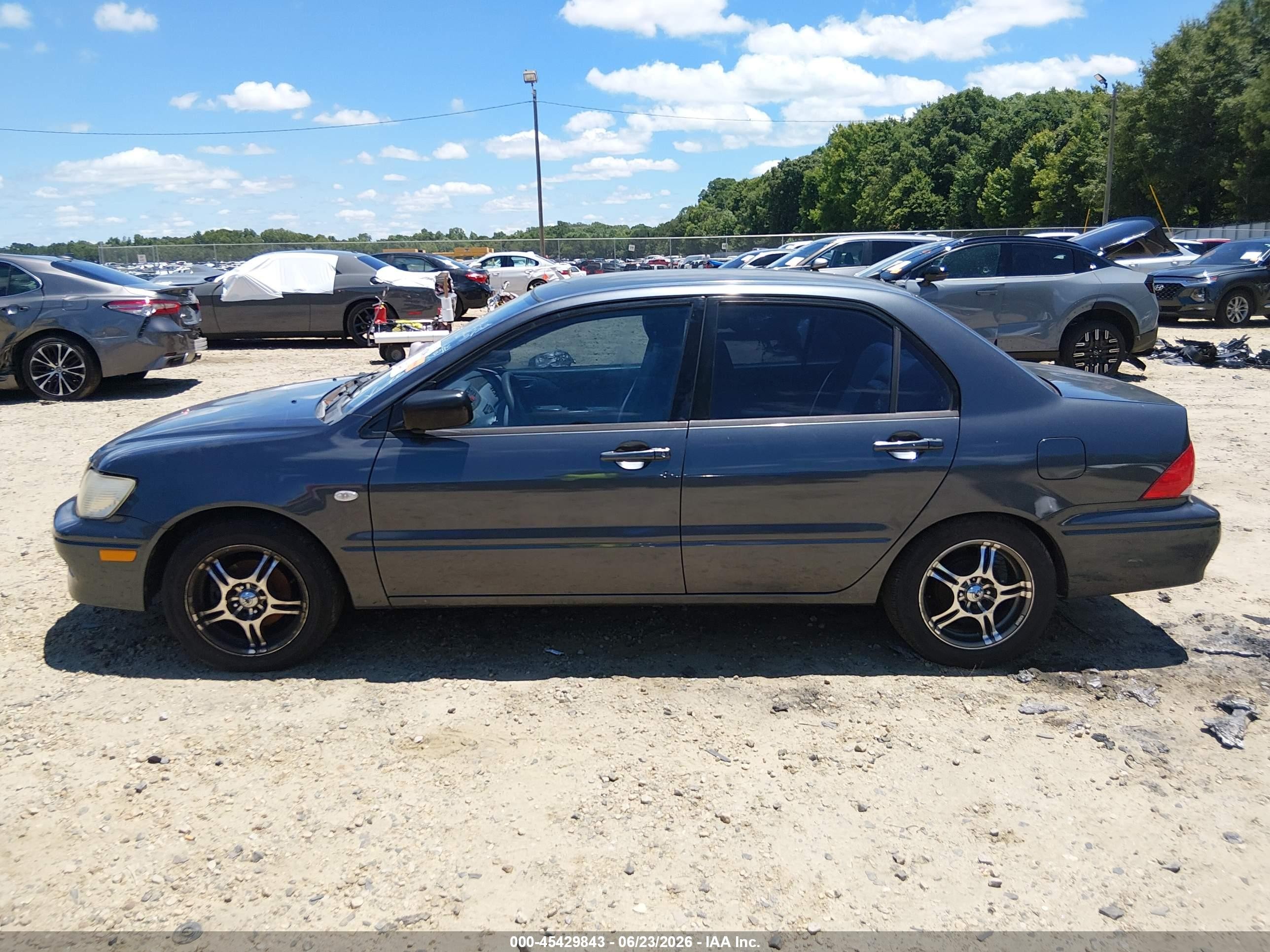 2002 Mitsubishi Lancer Es Gray vin: JA3AJ26E22U057679