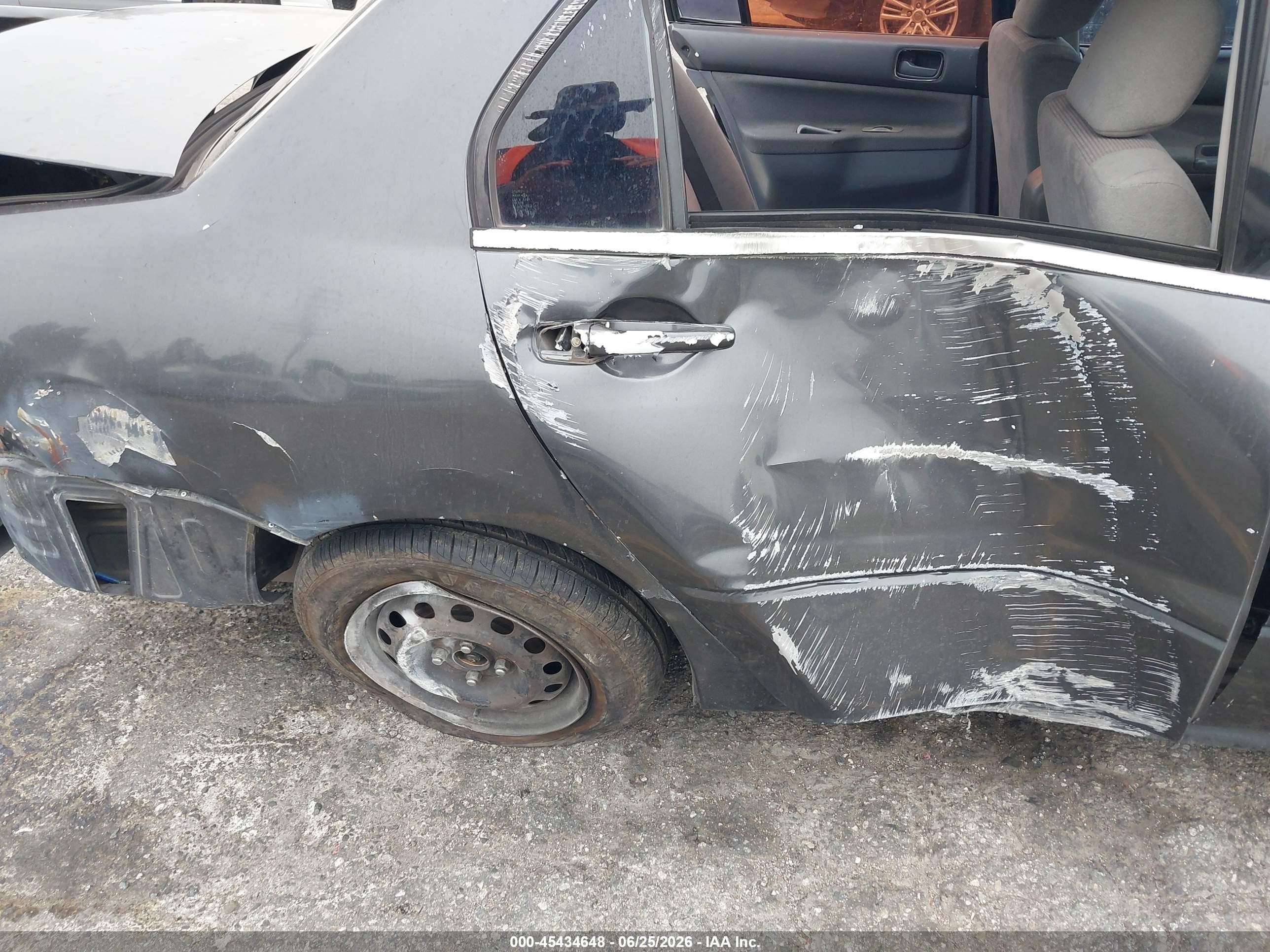 2004 Mitsubishi Lancer Es Gray vin: JA3AJ26E24U015757