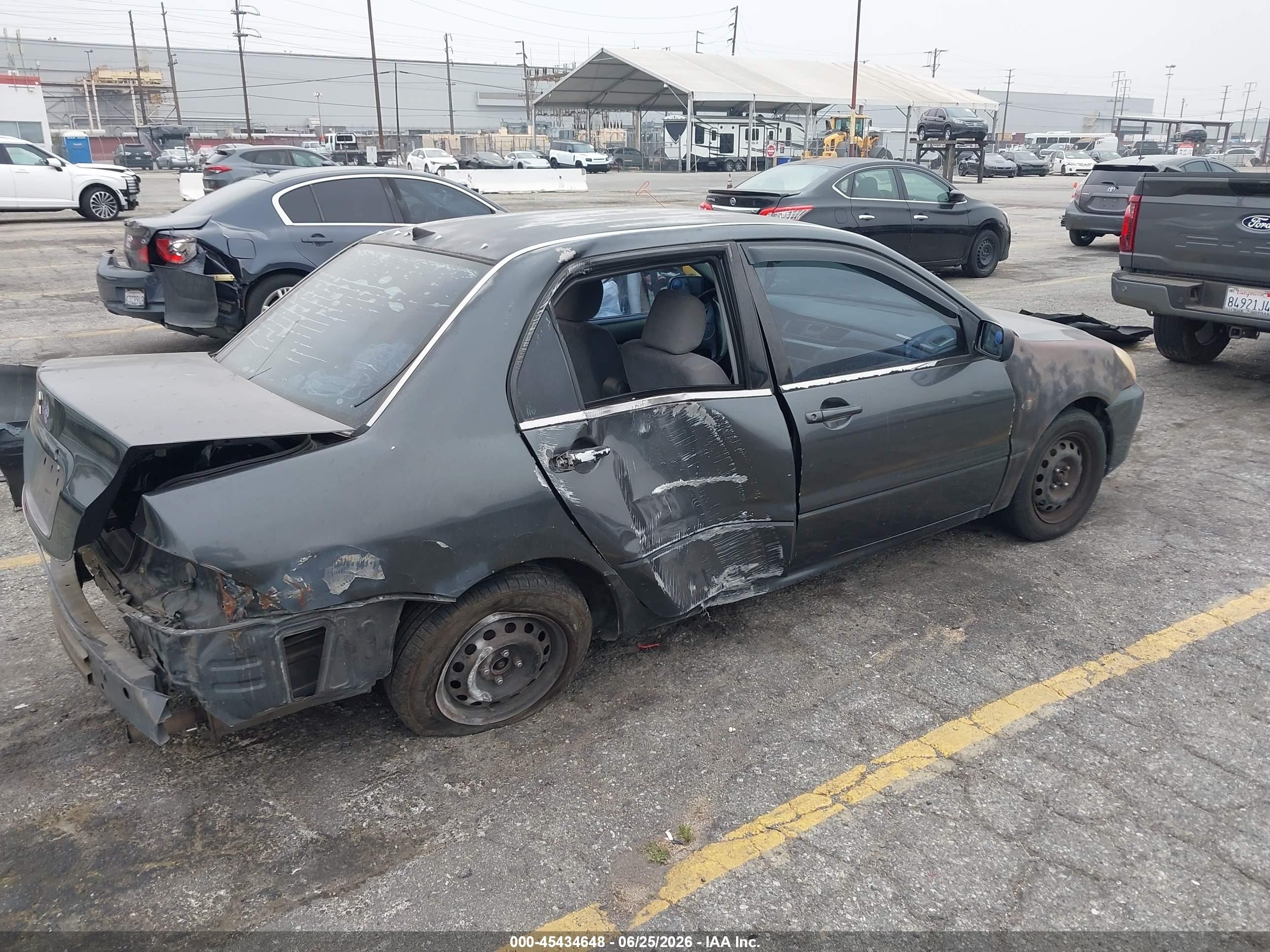 2004 Mitsubishi Lancer Es Gray vin: JA3AJ26E24U015757