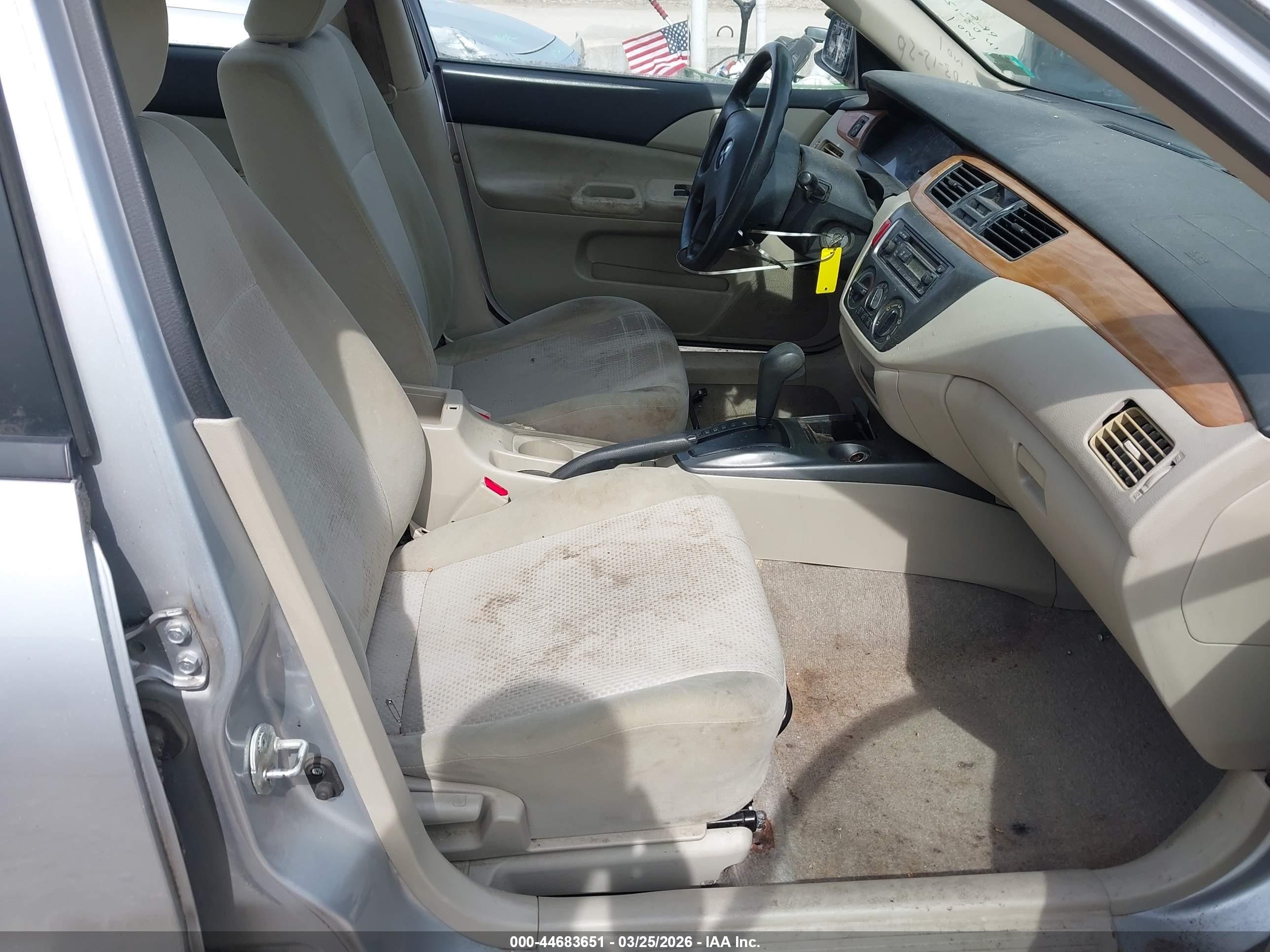 2007 Mitsubishi Lancer Es Silver vin: JA3AJ26E37U015383