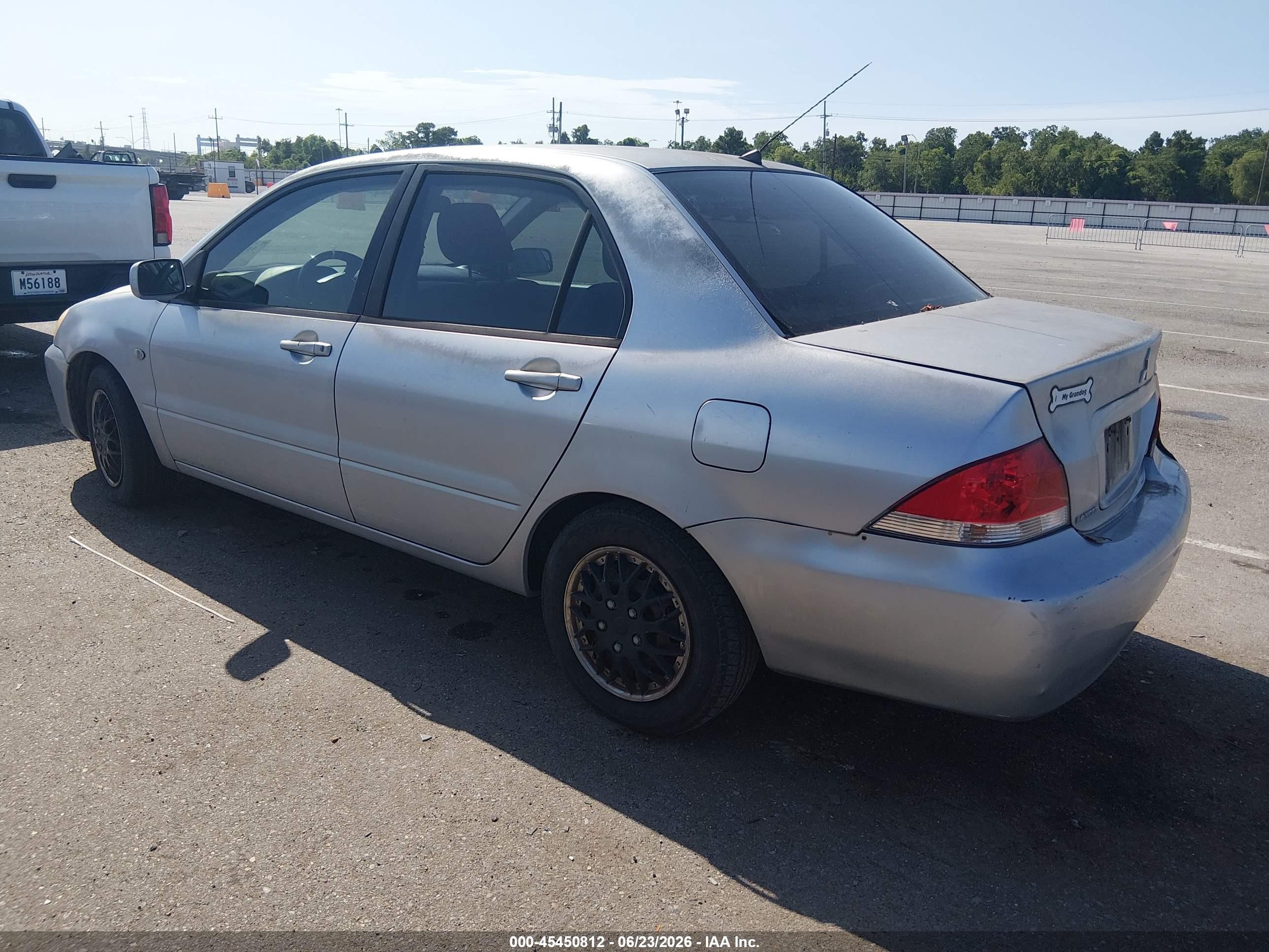 2005 Mitsubishi Lancer Es Silver vin: JA3AJ26E55U017598