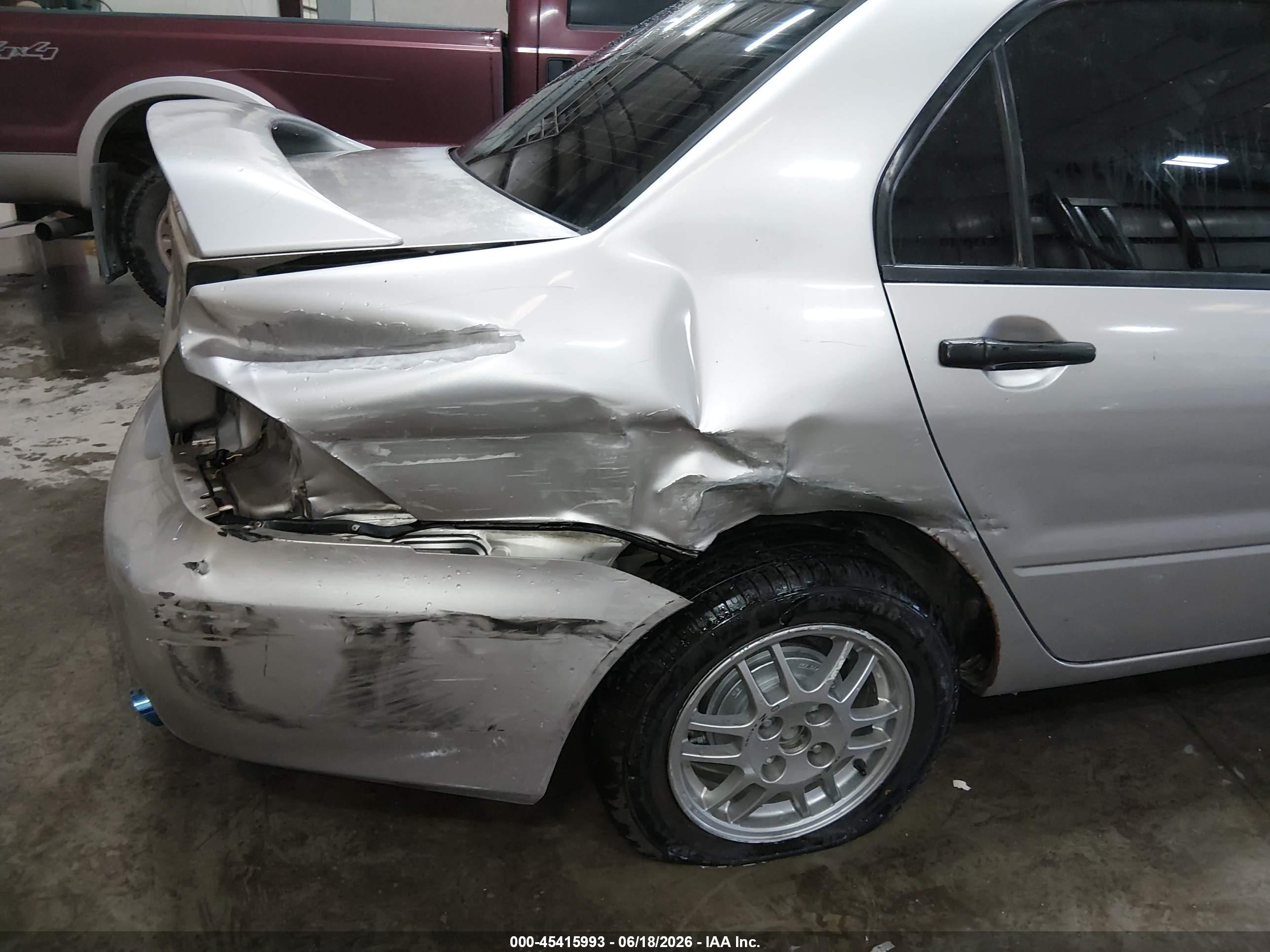 2006 Mitsubishi Lancer Es/se Серебряный vin: JA3AJ26E56U071596