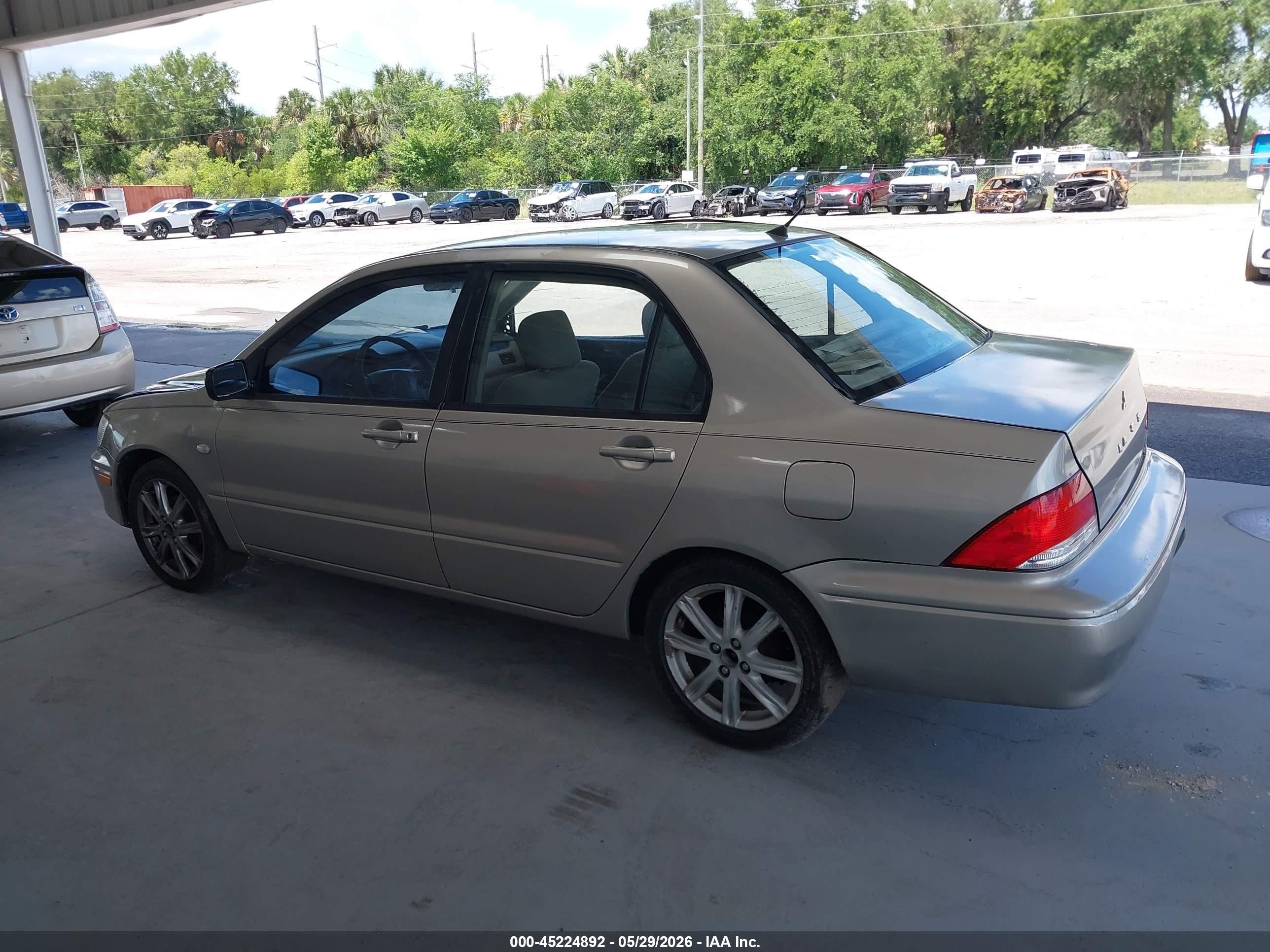 2003 Mitsubishi Lancer Es Beige vin: JA3AJ26E63U073479