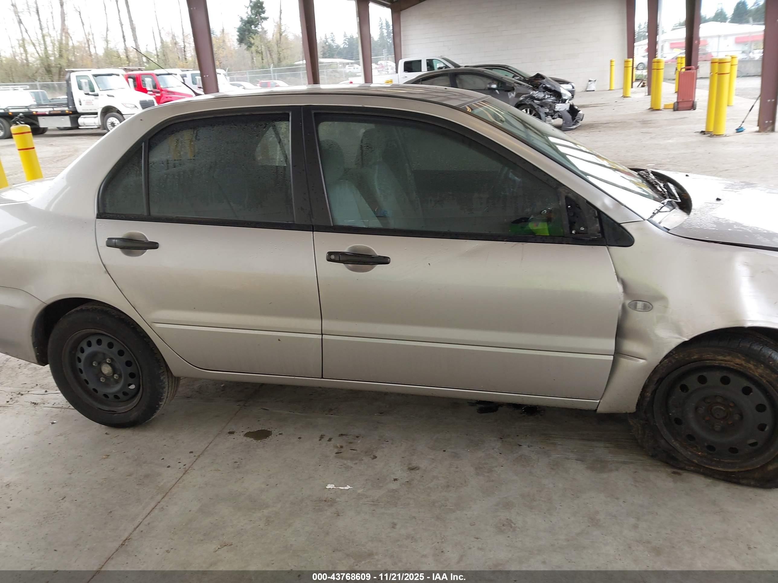 2007 Mitsubishi Lancer Es Silver vin: JA3AJ26E67U016740